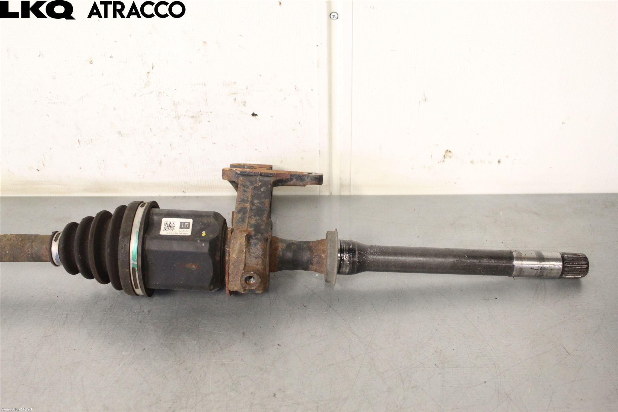 Toyota RAV 4 06-12 Drivaksel Foran Kompl Høyre