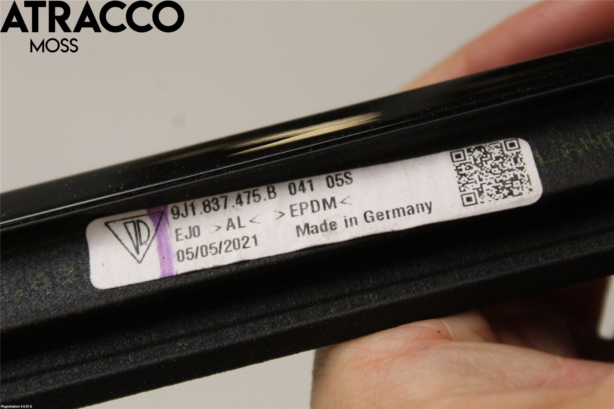 Porsche TAYCAN 20- List Venstre Side