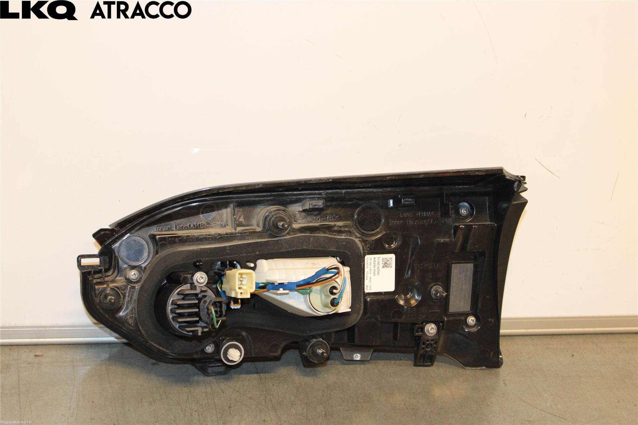 Toyota RAV4 19- Baklykt Venstre  På Luke(Indre