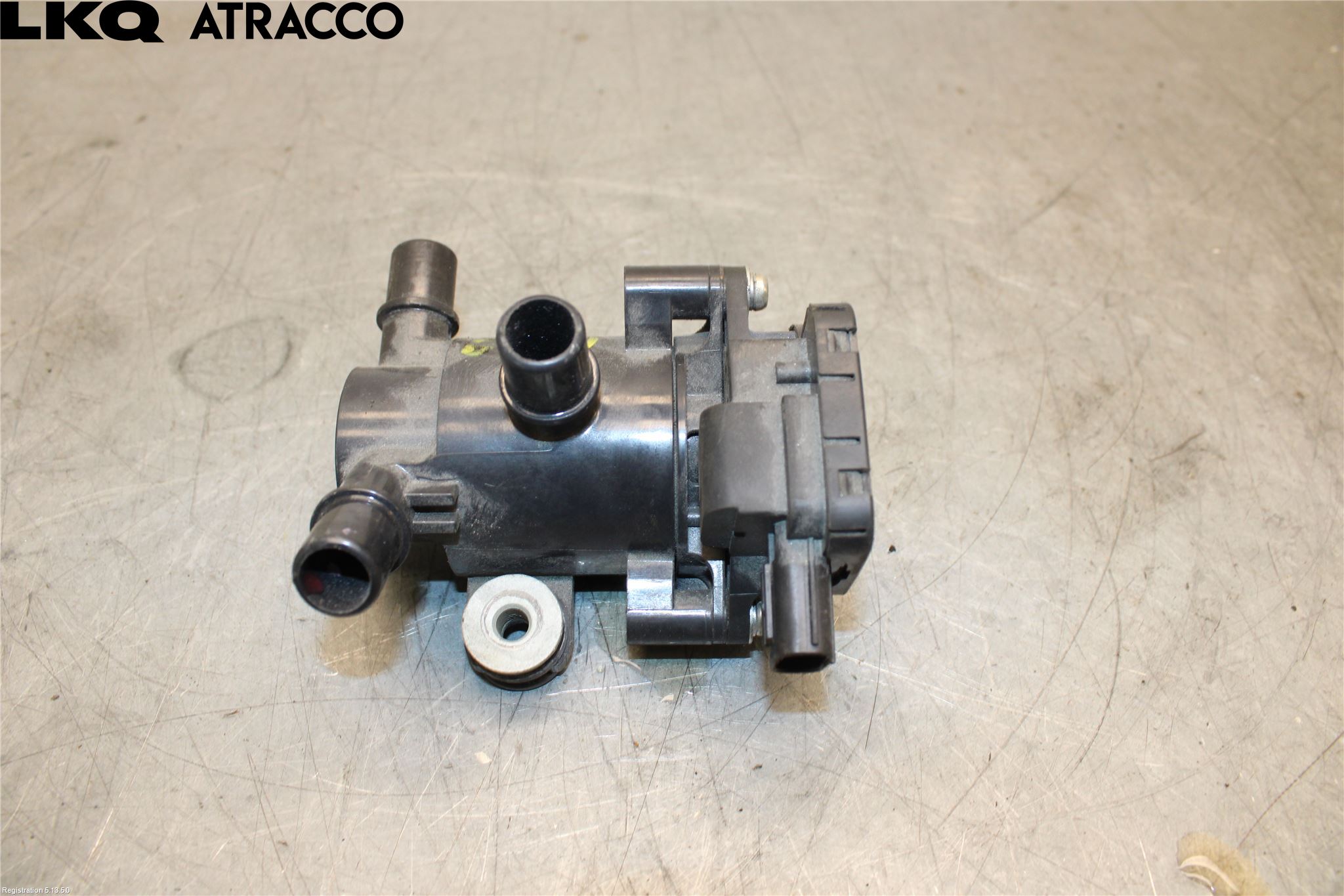 Toyota bZ4X EA10 22- Vannpumpe