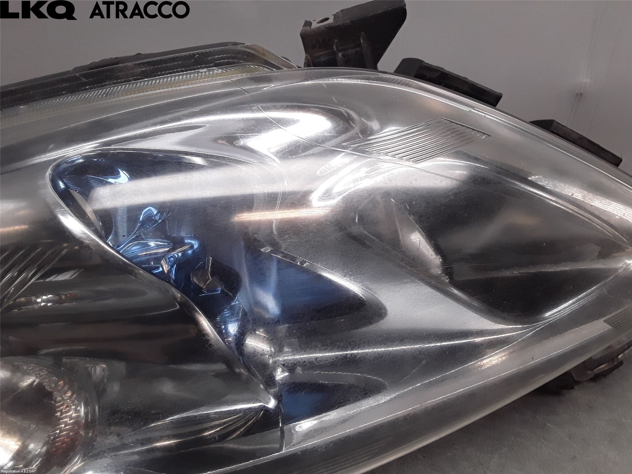 Nissan LEAF 11-17 Frontlykt Høyre