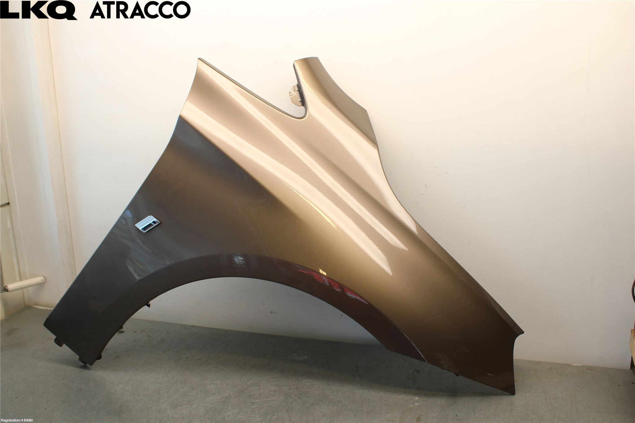 BMW 2 F45 Active Tourer 14-21 Skjerm Foran Høyre