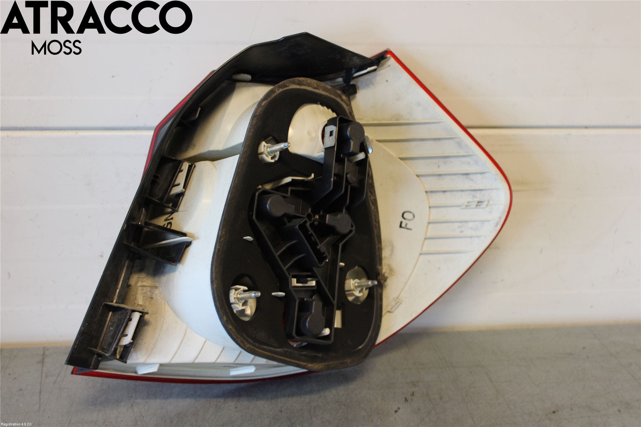 BMW 1 E87/81 5D/3D 03-11 Baklykt Venstre