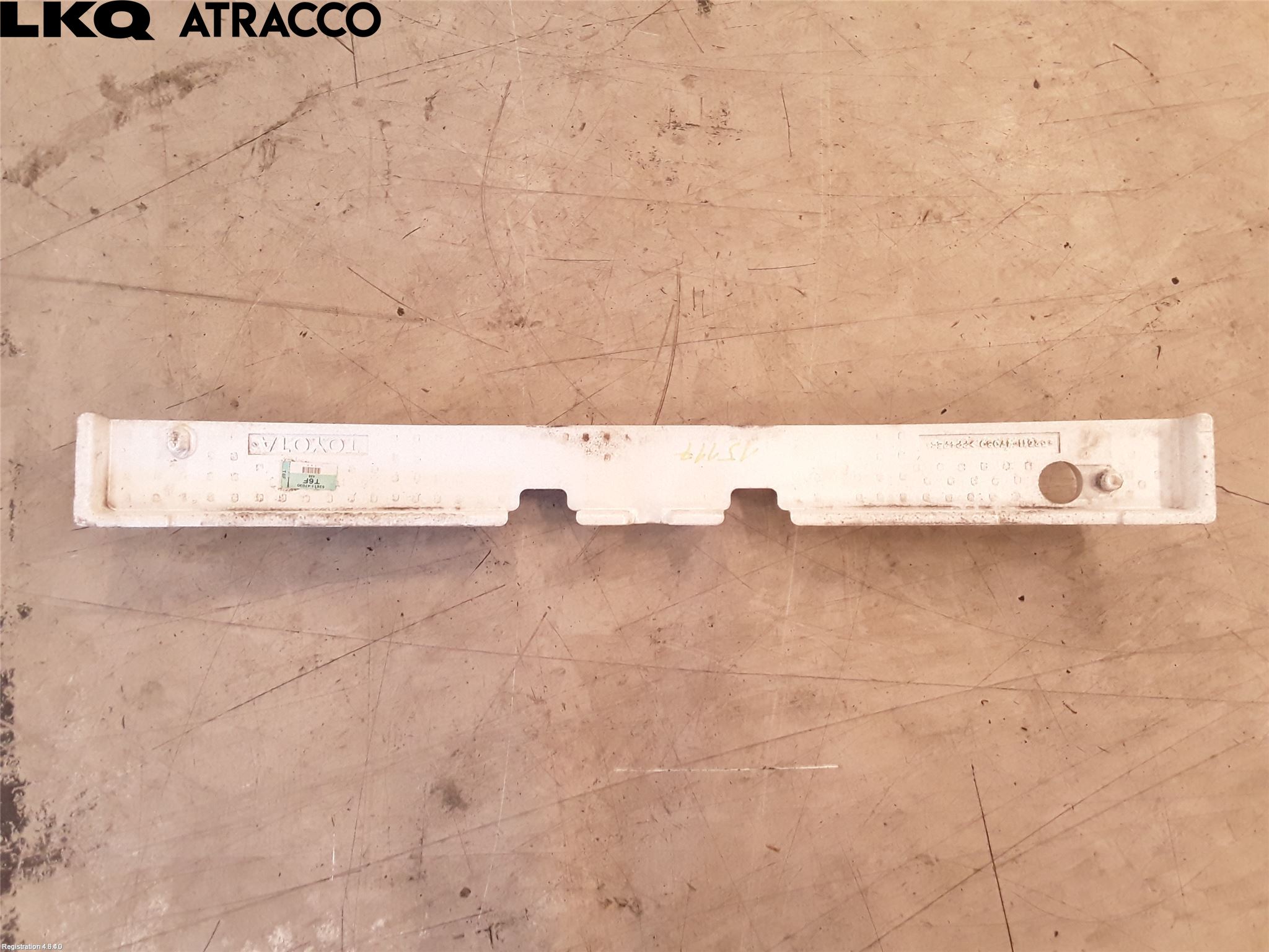 Toyota PRIUS NWH20 04-08 Støtfanger Foran Demper