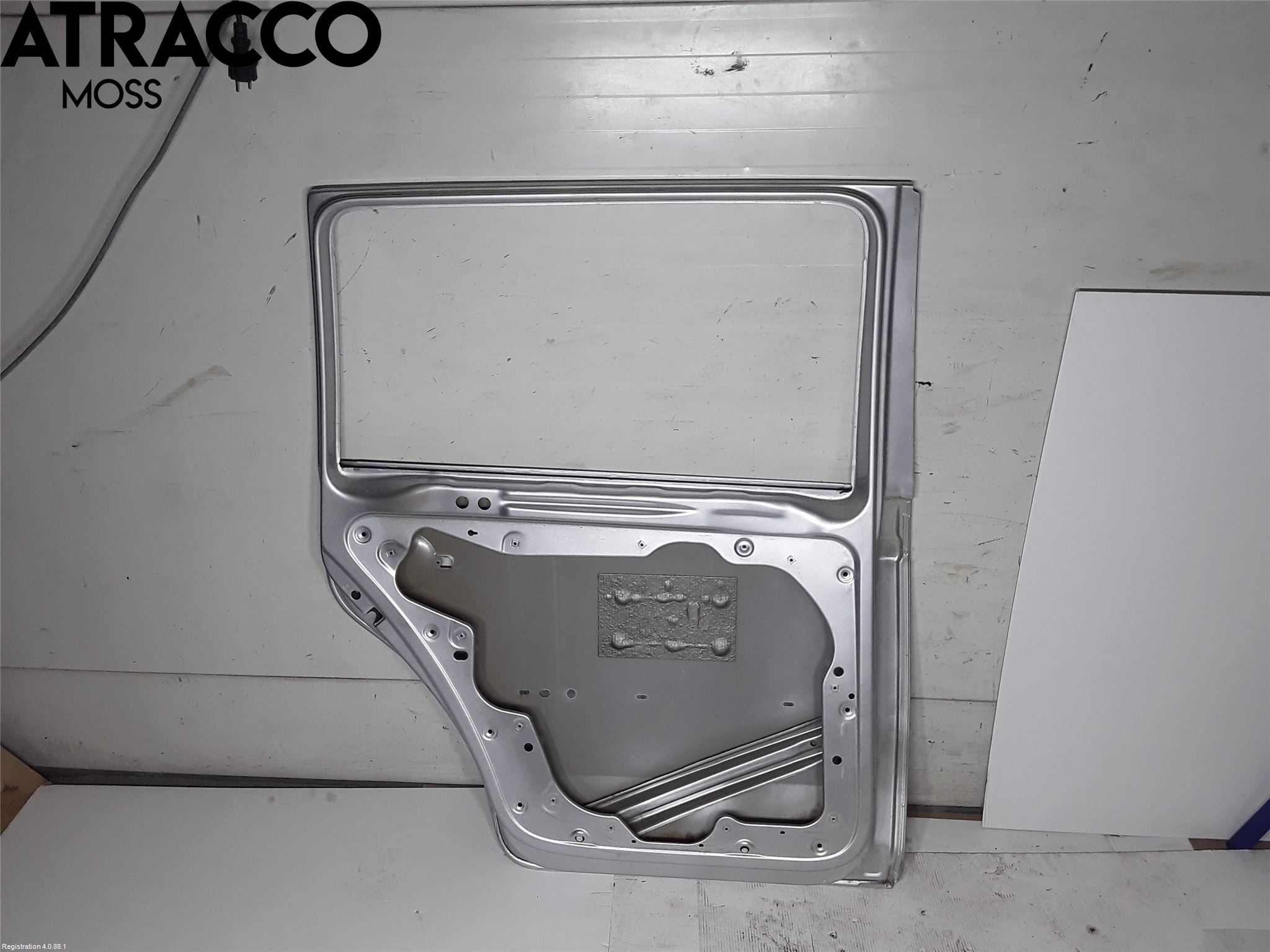 Volkswagen VW TOURAN 10-15 Dør 4D Bak Venstre