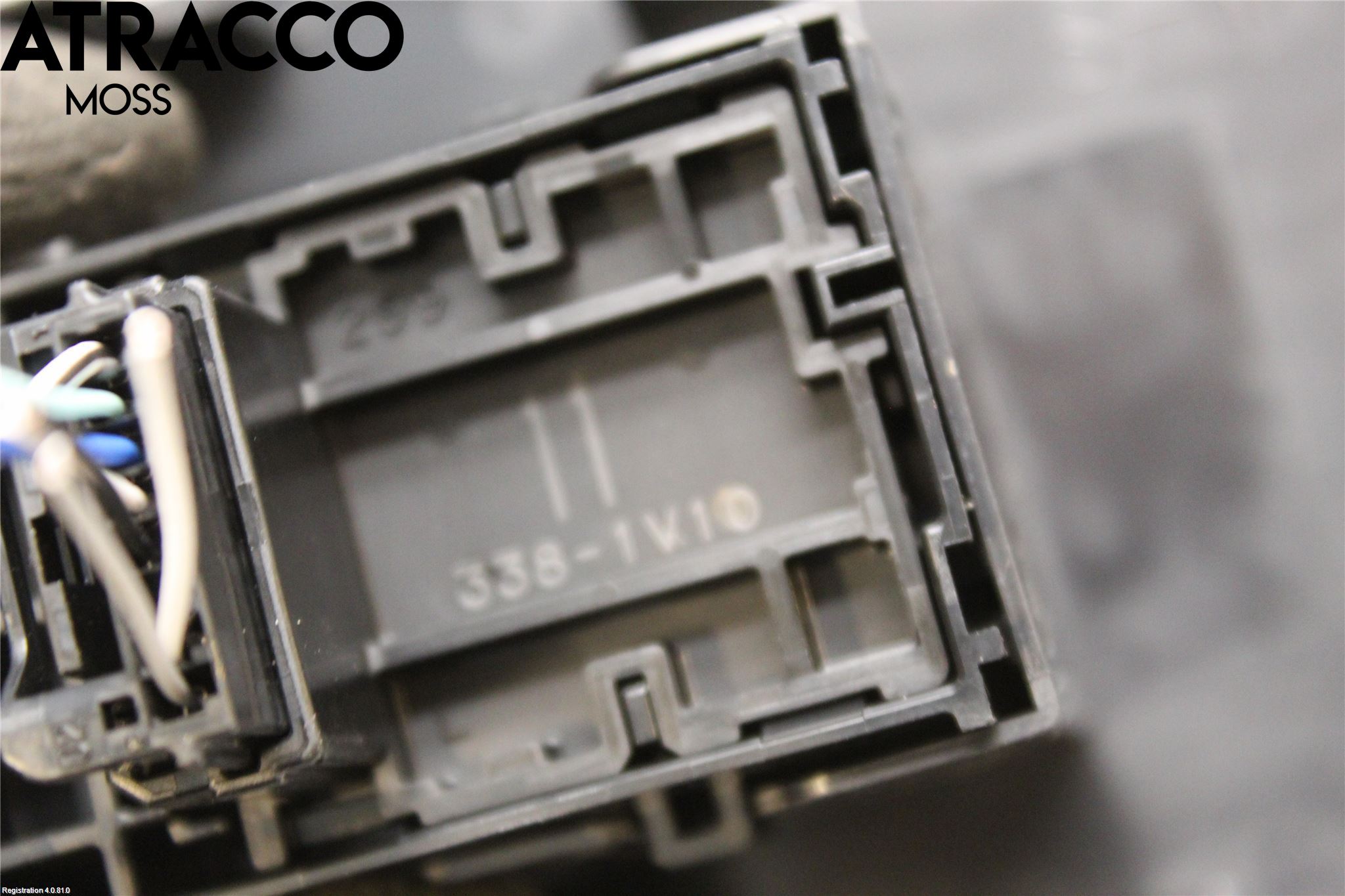 Suzuki ACROSS 21- Bryter Vindusheis