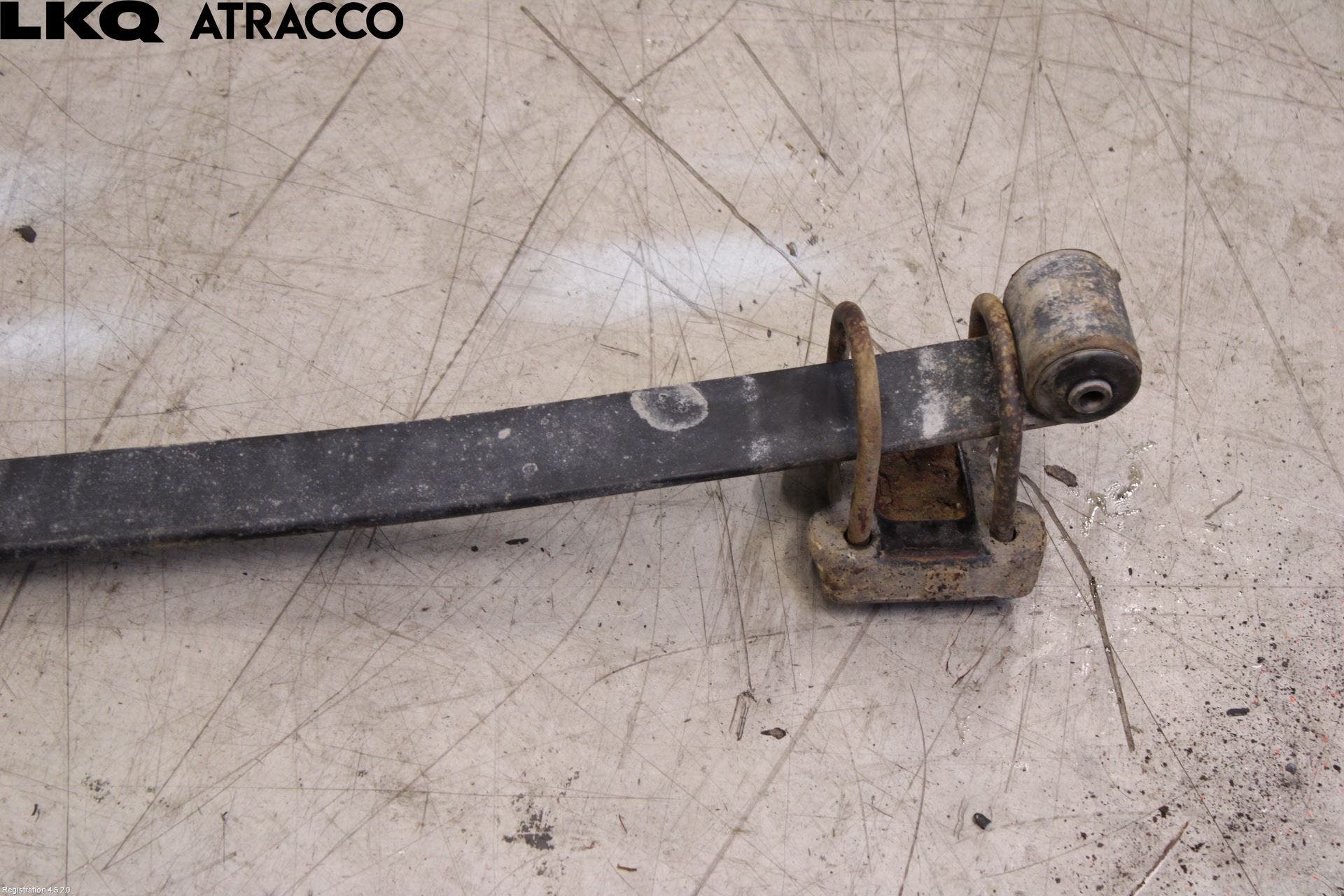 Volkswagen VW CADDY 11-15 Bladfjærfeste Bak