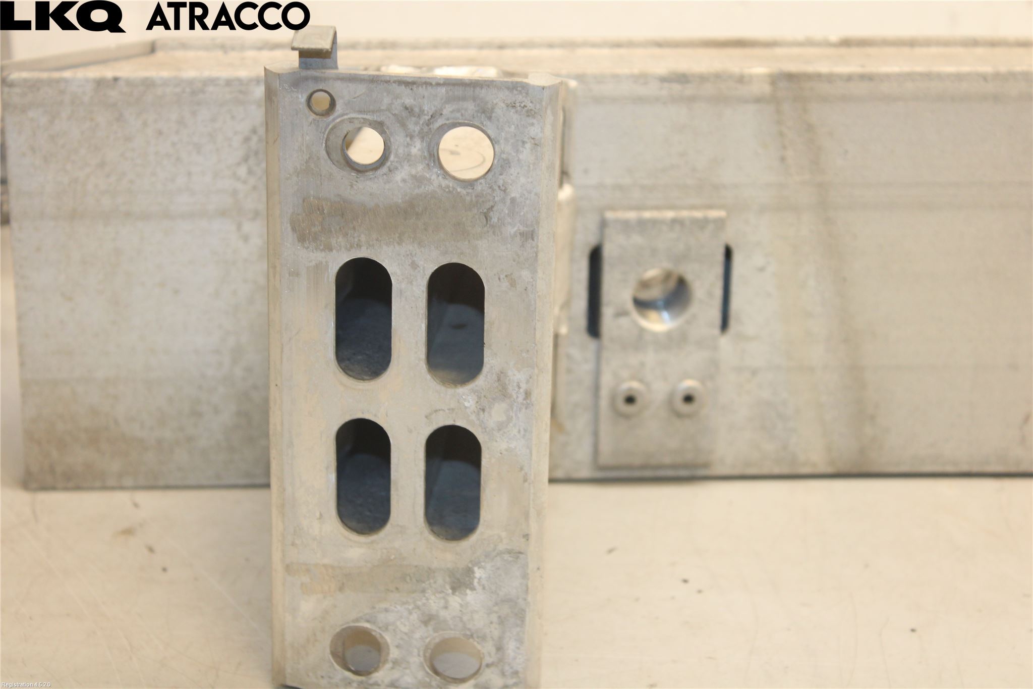 Toyota PRIUS+ ZVW40 12-20 Støtfanger Foran Bjelke