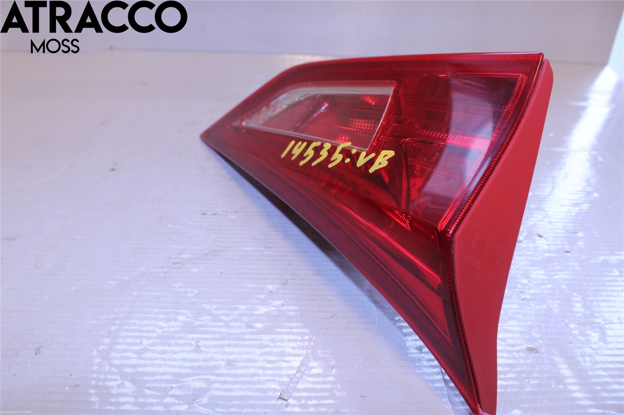 Toyota AURIS 13-19 Baklykt Venstre  På Luke(Indre