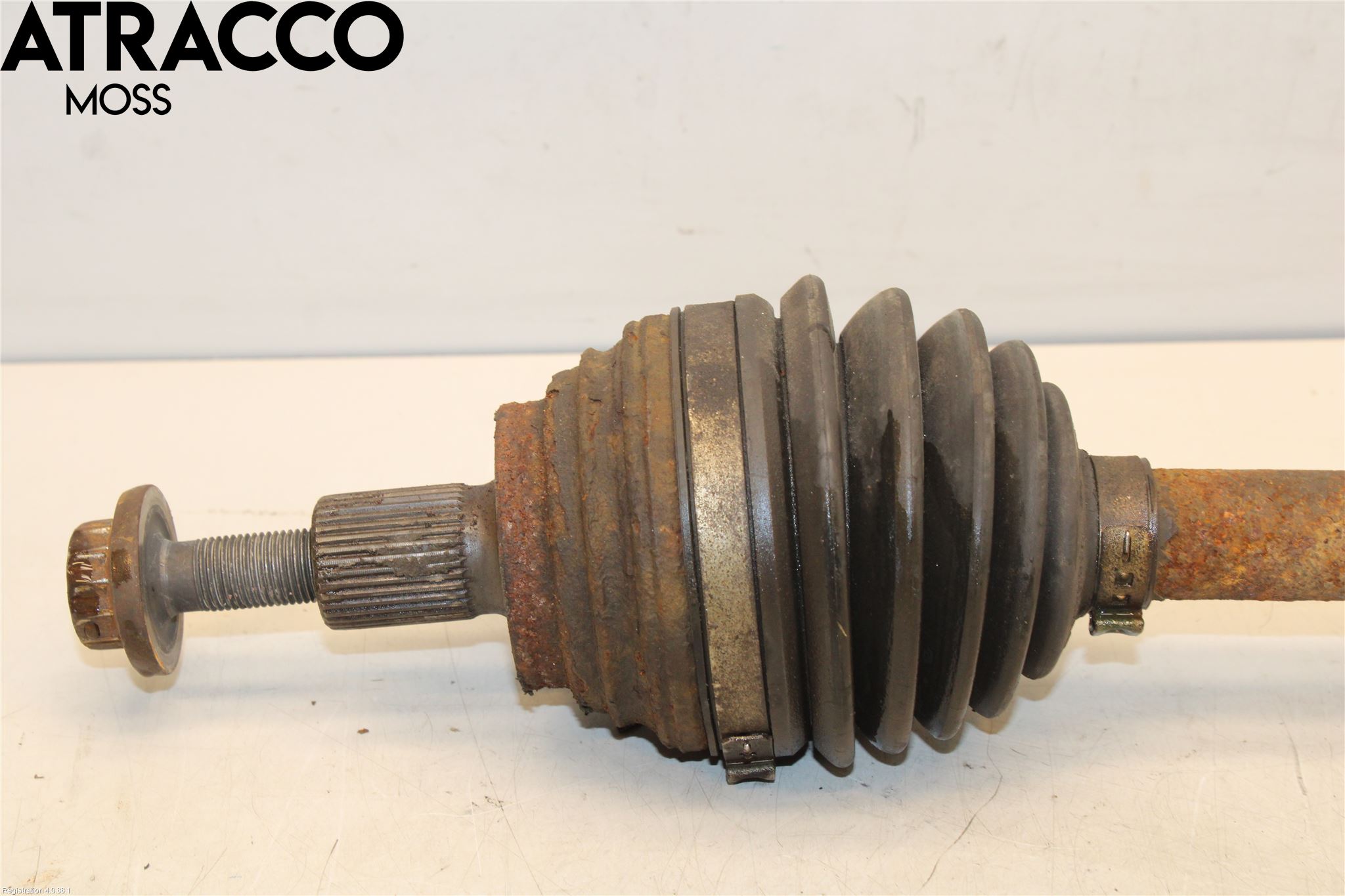 Volkswagen VW GOLF VI 09-13 Drivaksel Foran Kompl Venstre