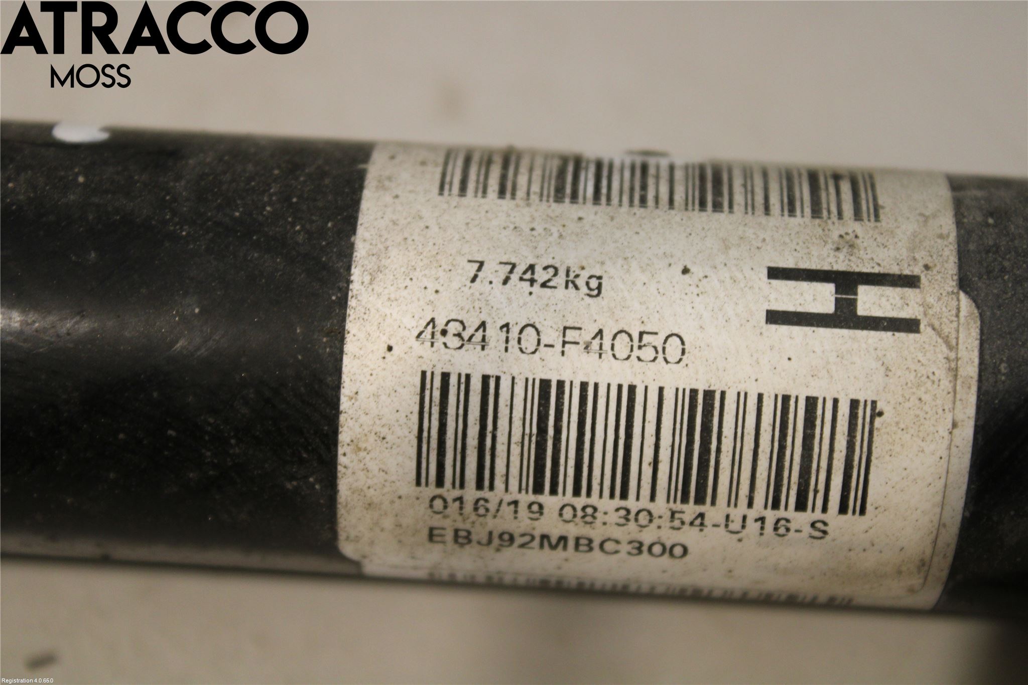 Toyota C-HR 16-23 Drivaksel Foran Kompl Høyre