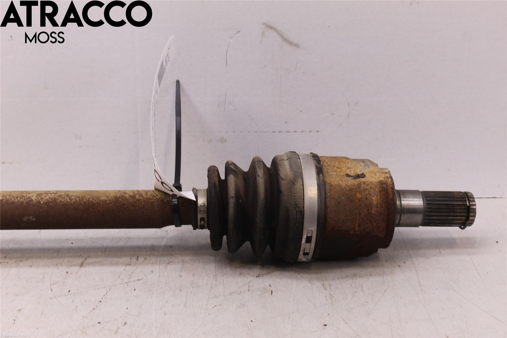 Hyundai i40 08-15 Drivaksel Foran Kompl Høyre