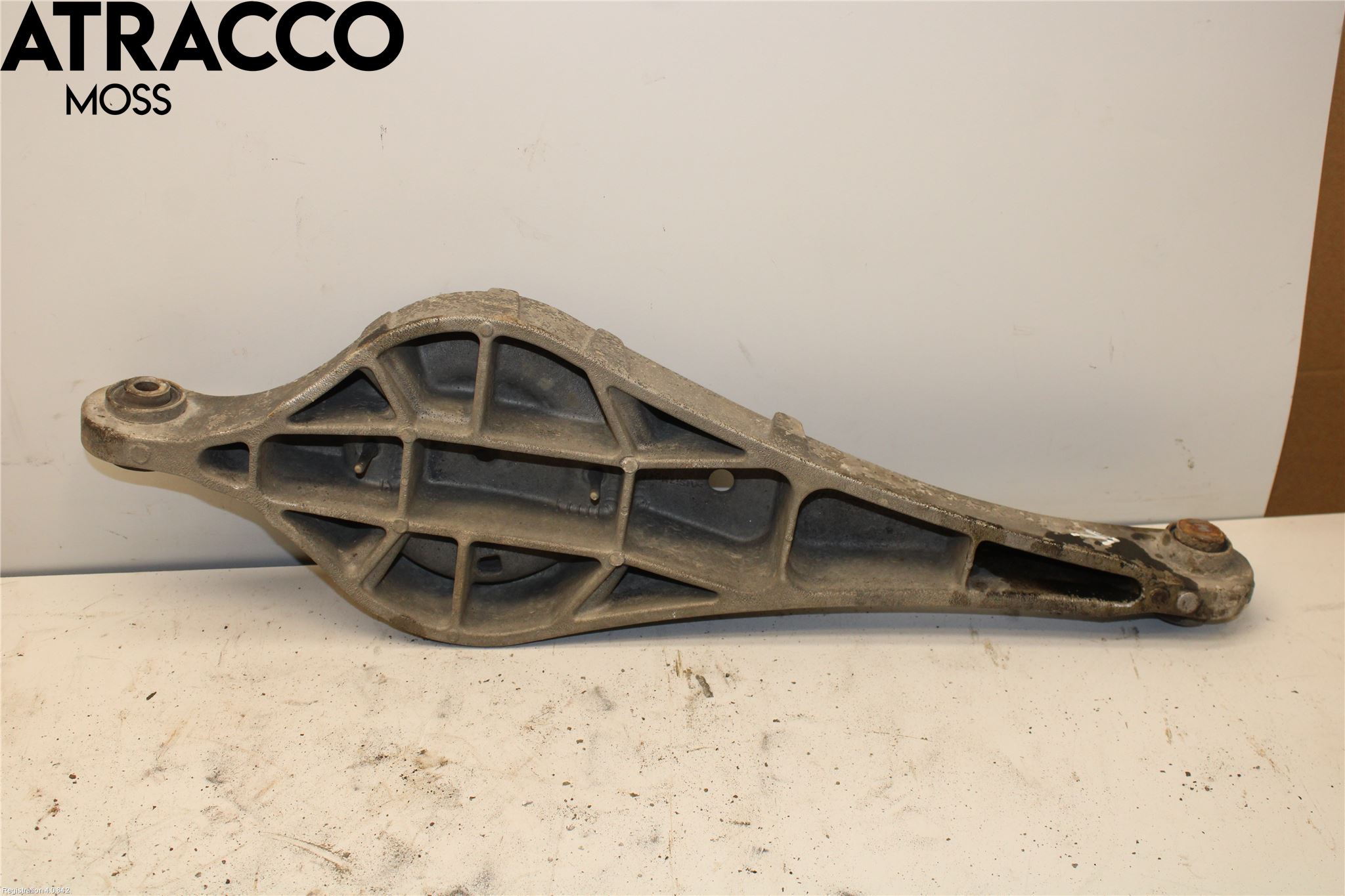 Volvo XC70 08-13 Bærearm Bak Venstre