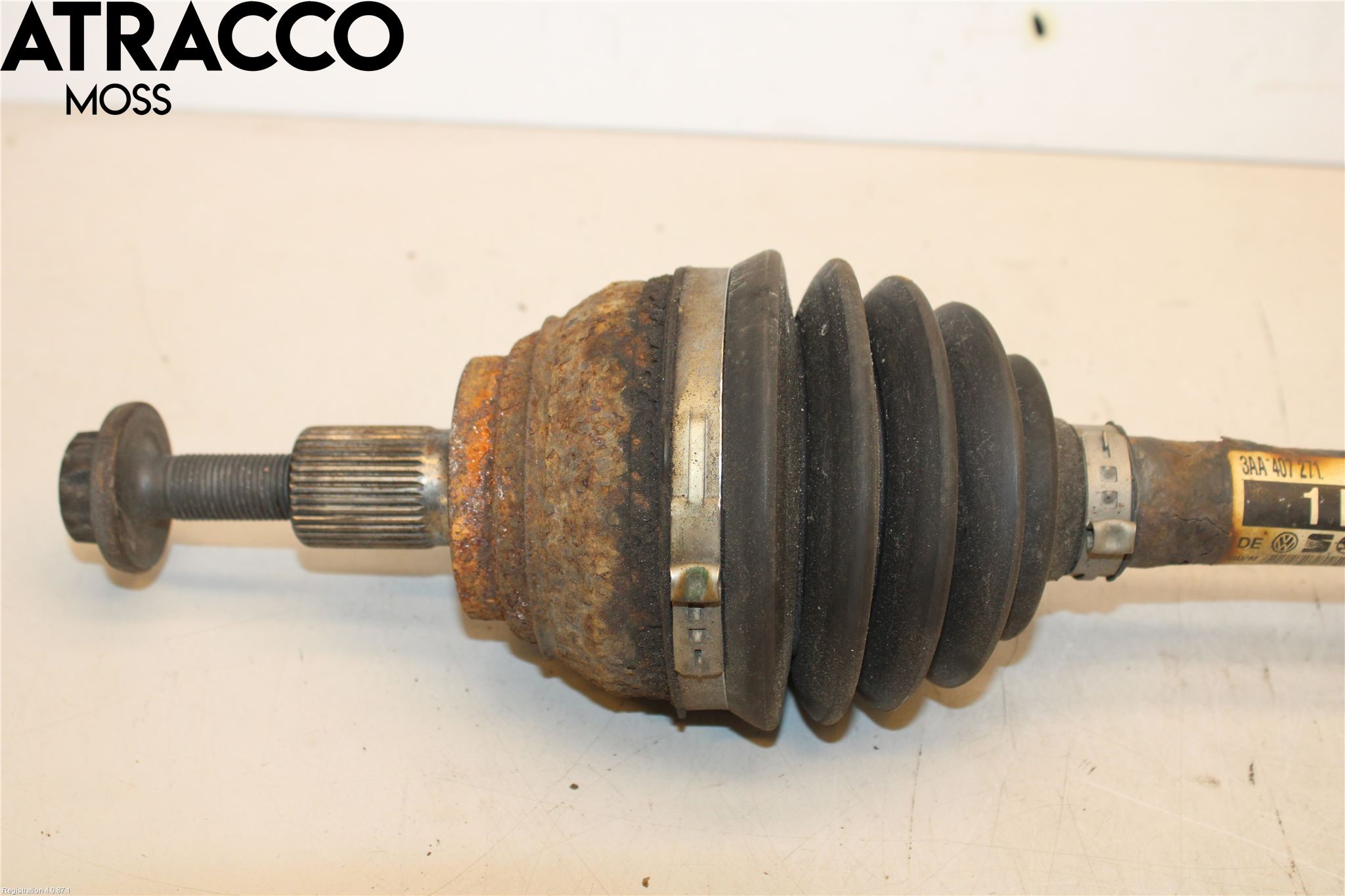 Volkswagen VW CADDY 11-15 Drivaksel Foran Kompl Venstre