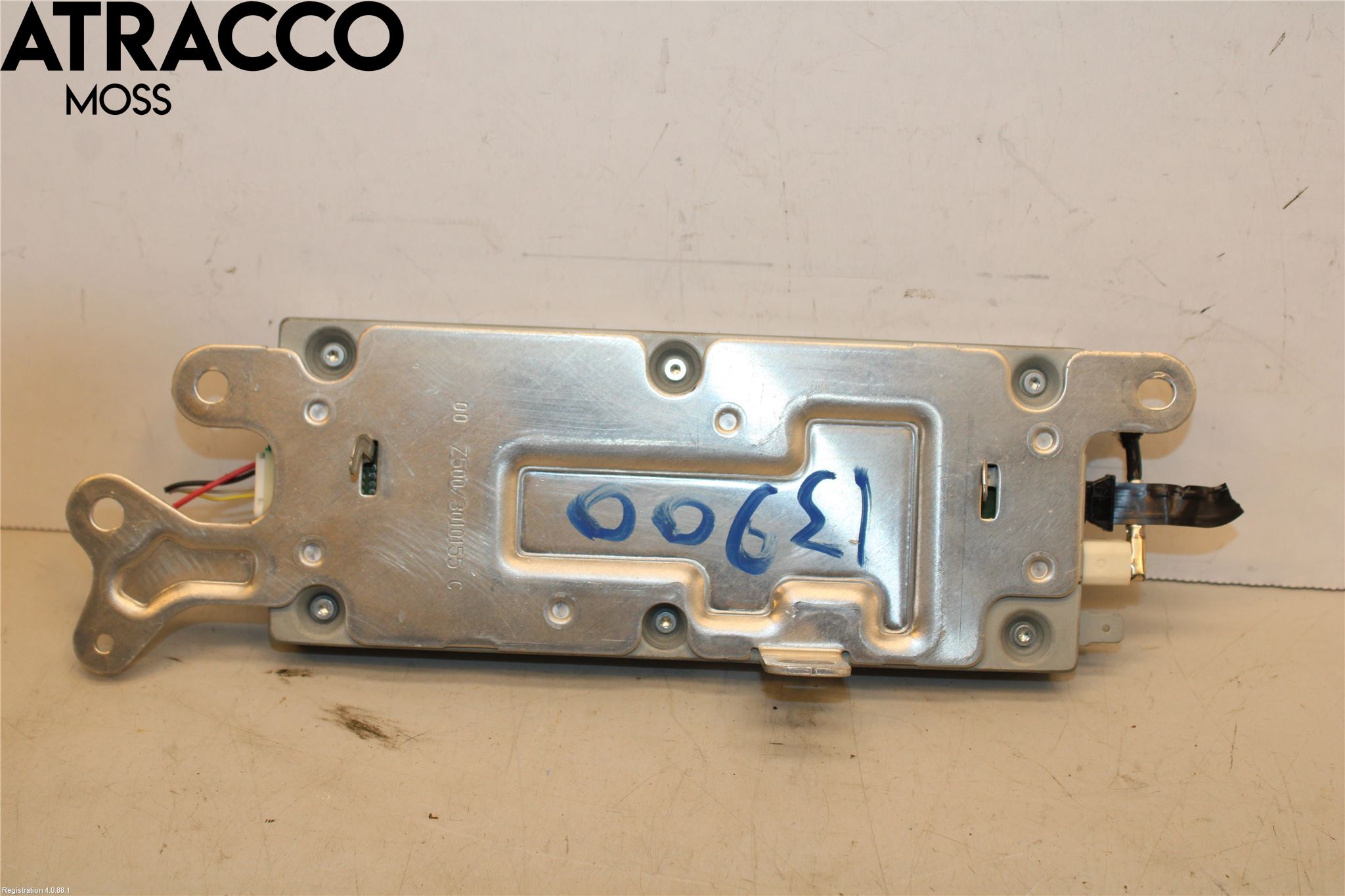 Tesla MODEL 3 17- Stereo Antenneforsterker