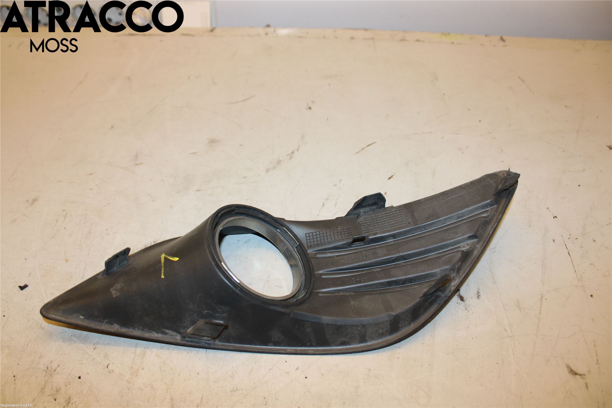Ford FOCUS 08-11 Grilldel Venstre