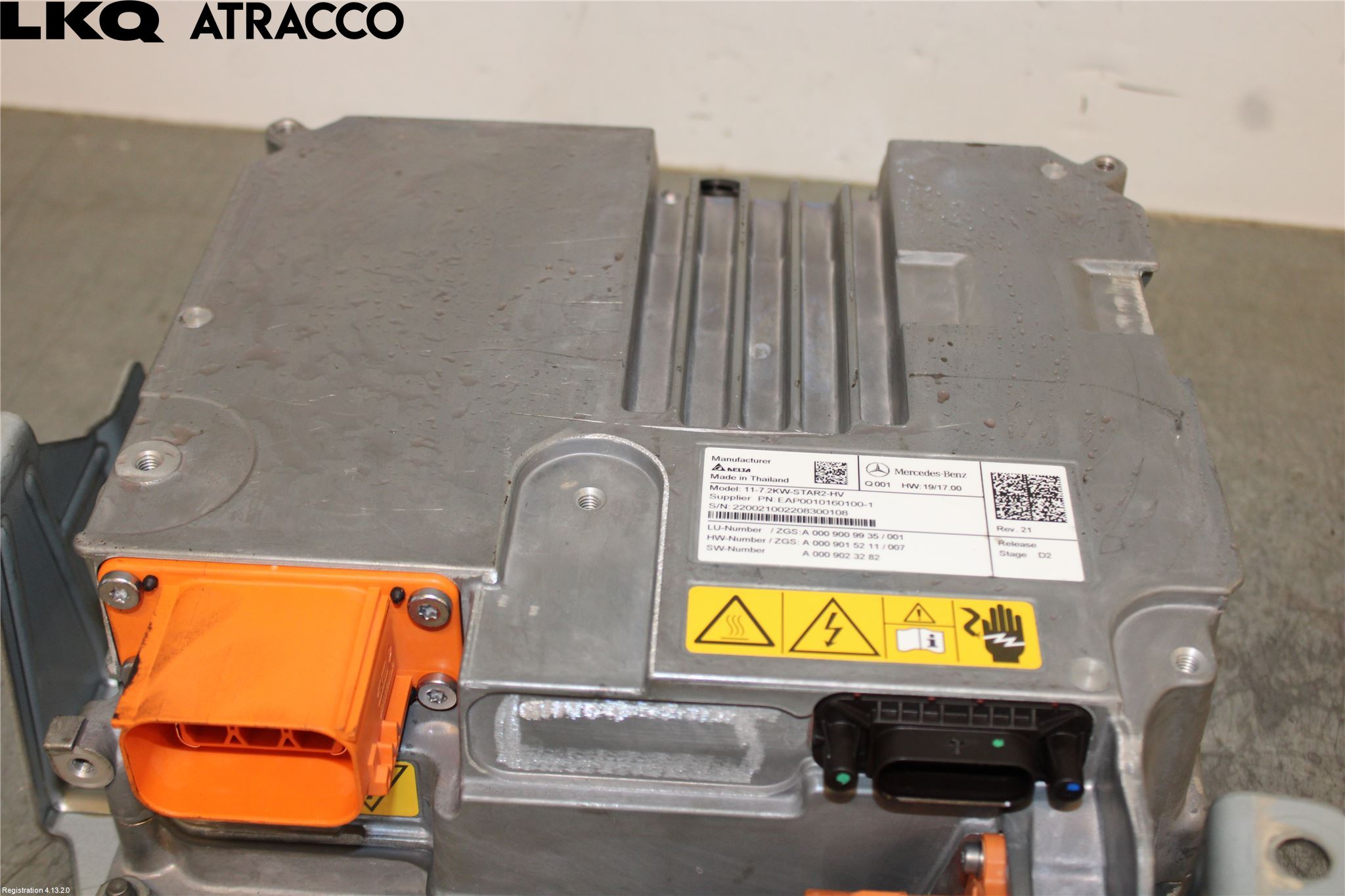 Mercedes-Benz MB EQC (N293) 20- Inverter 12-)220V