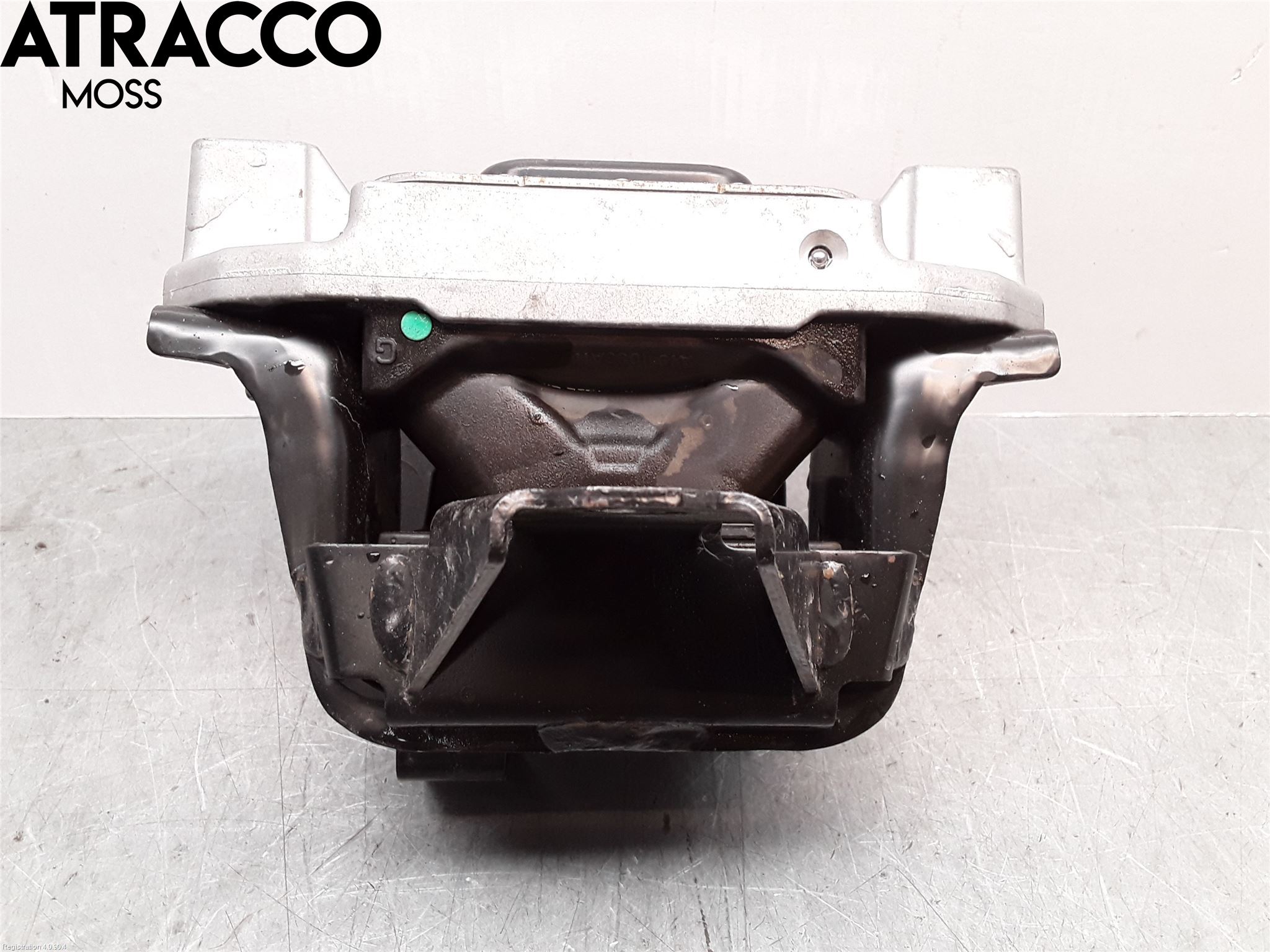 Mitsubishi ECLIPS CROSS Motor Feste Gummi