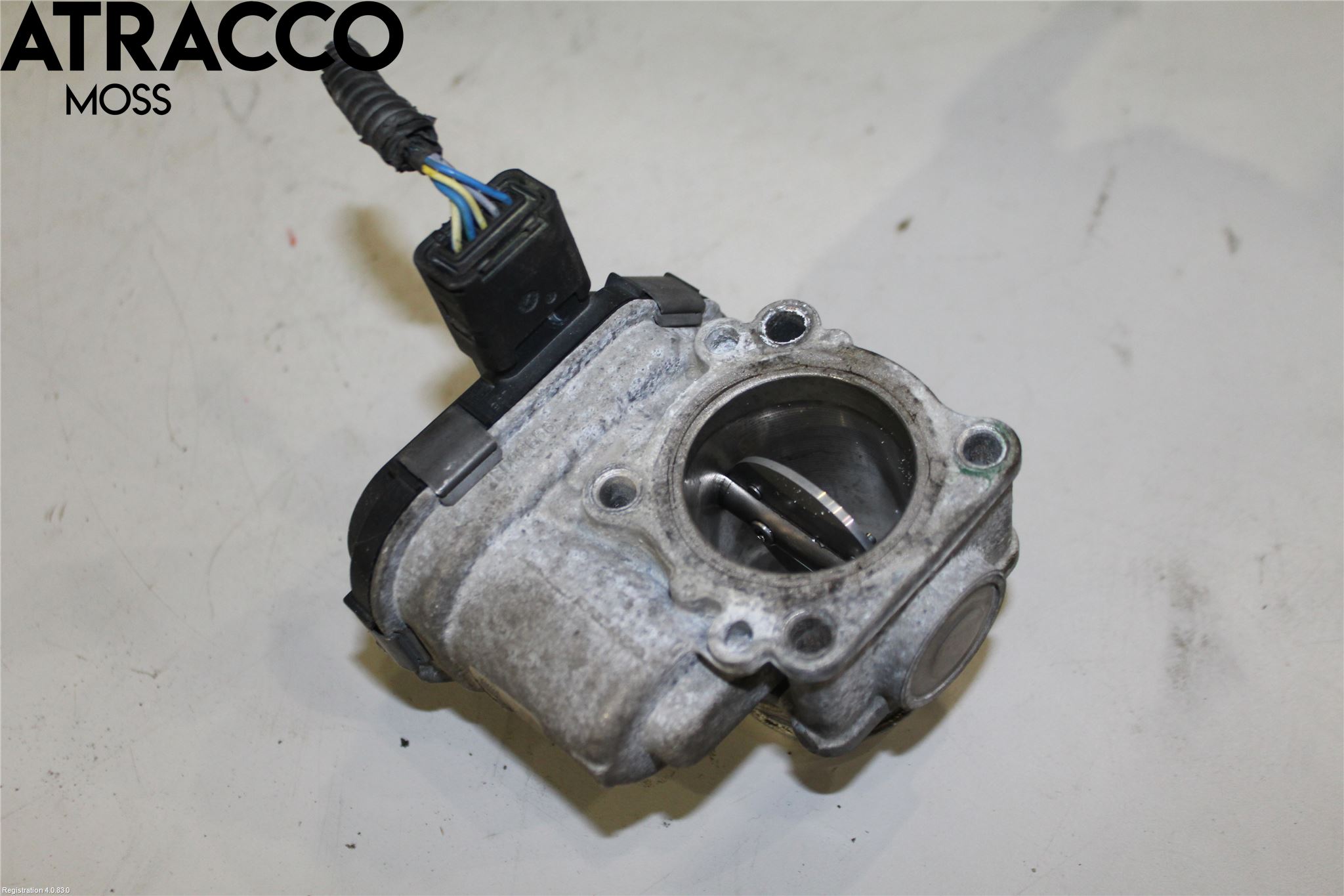 Volvo V40 12-19 Inns Spjeldhus