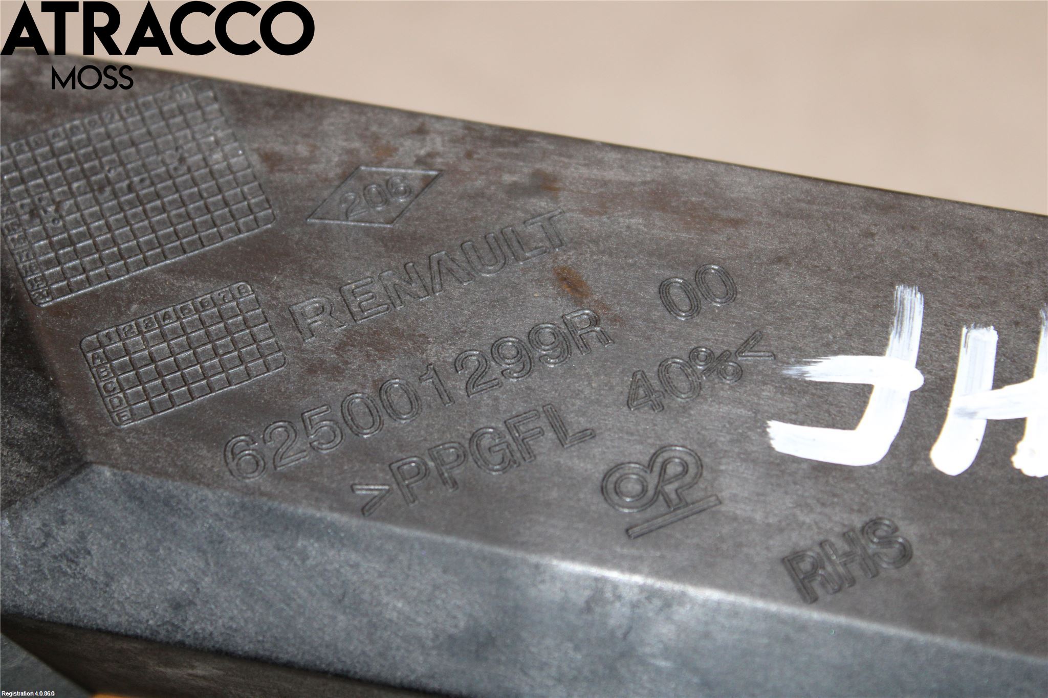 Renault TRAFIC/E-TECH 15- Frontplate