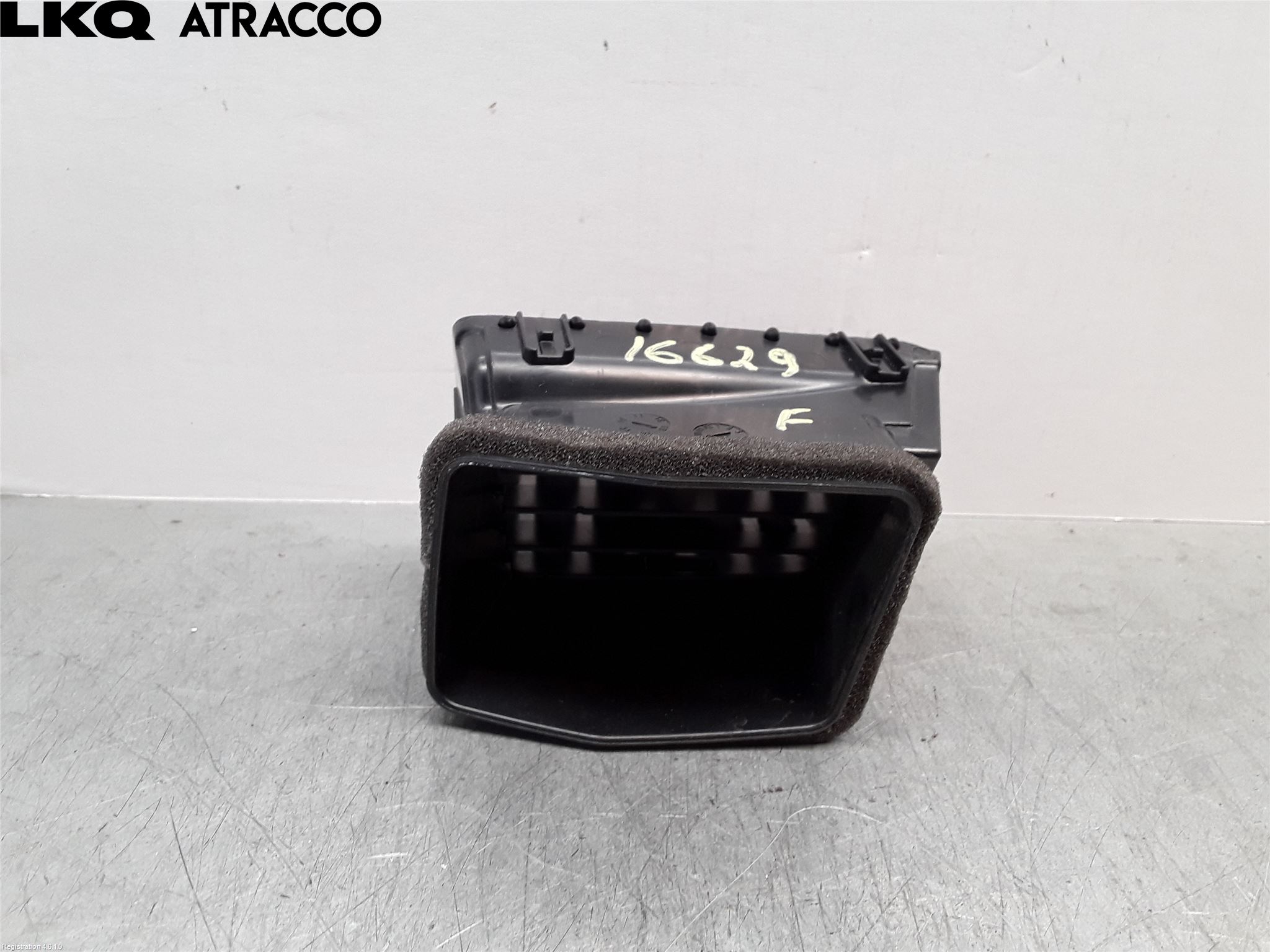 Mitsubishi OUTLANDER 13-21 Dashbord Kanal - Dyse