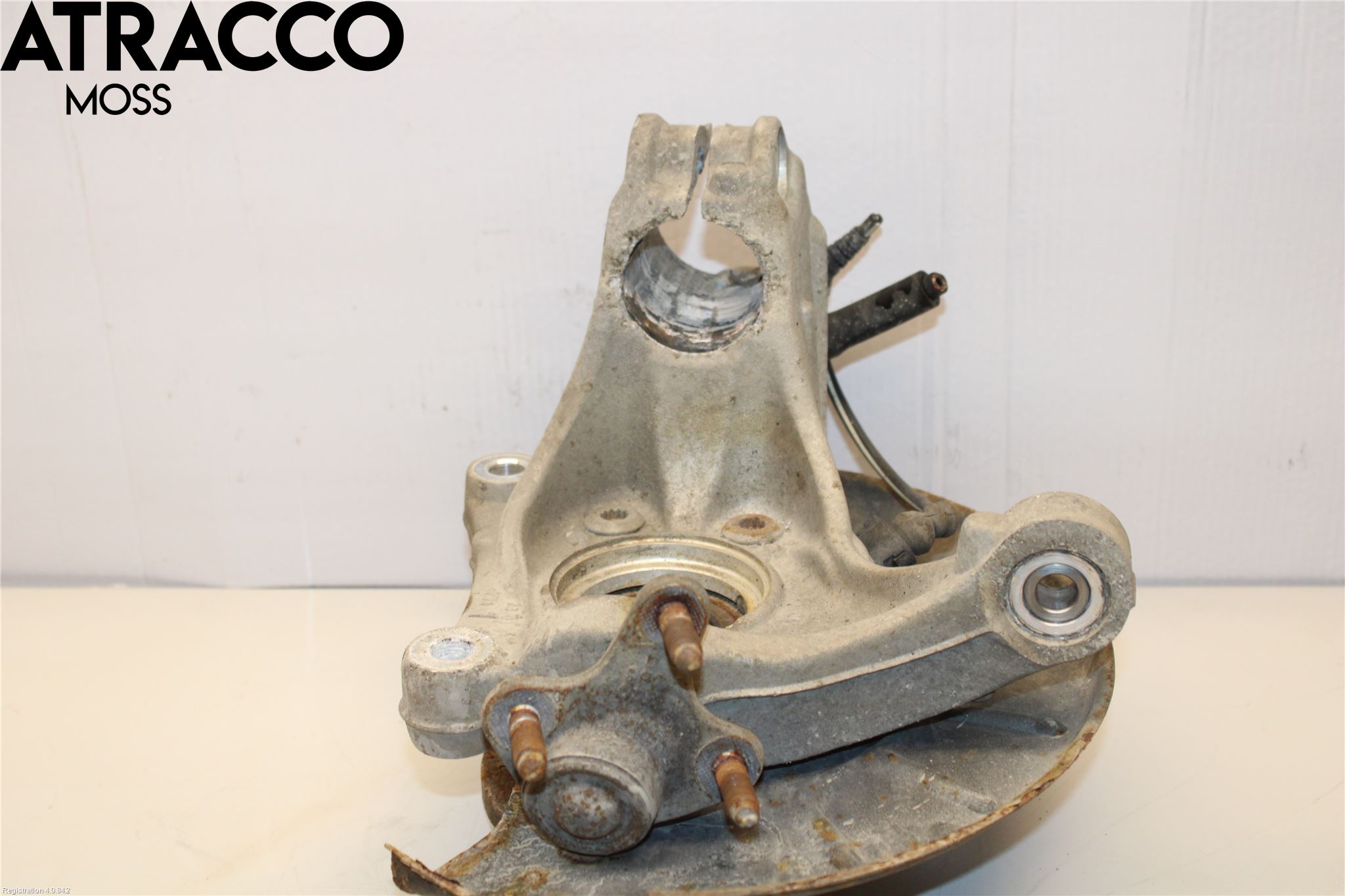 Volkswagen VW PASSAT 11-14 Spindel Hf