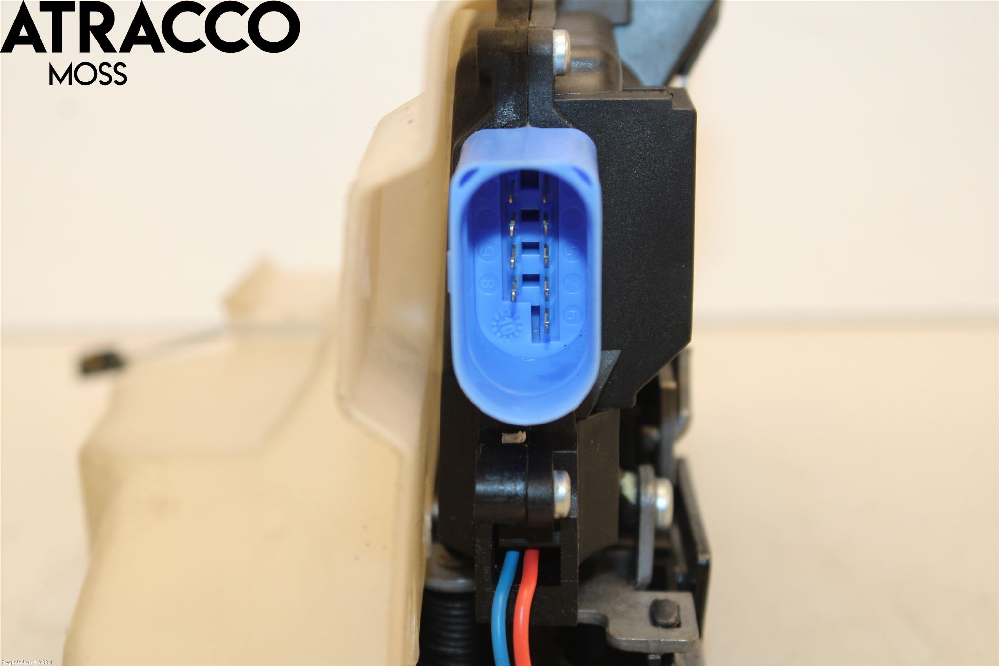 Volkswagen VW TOURAN 10-15 Dørlås - Låsekasse