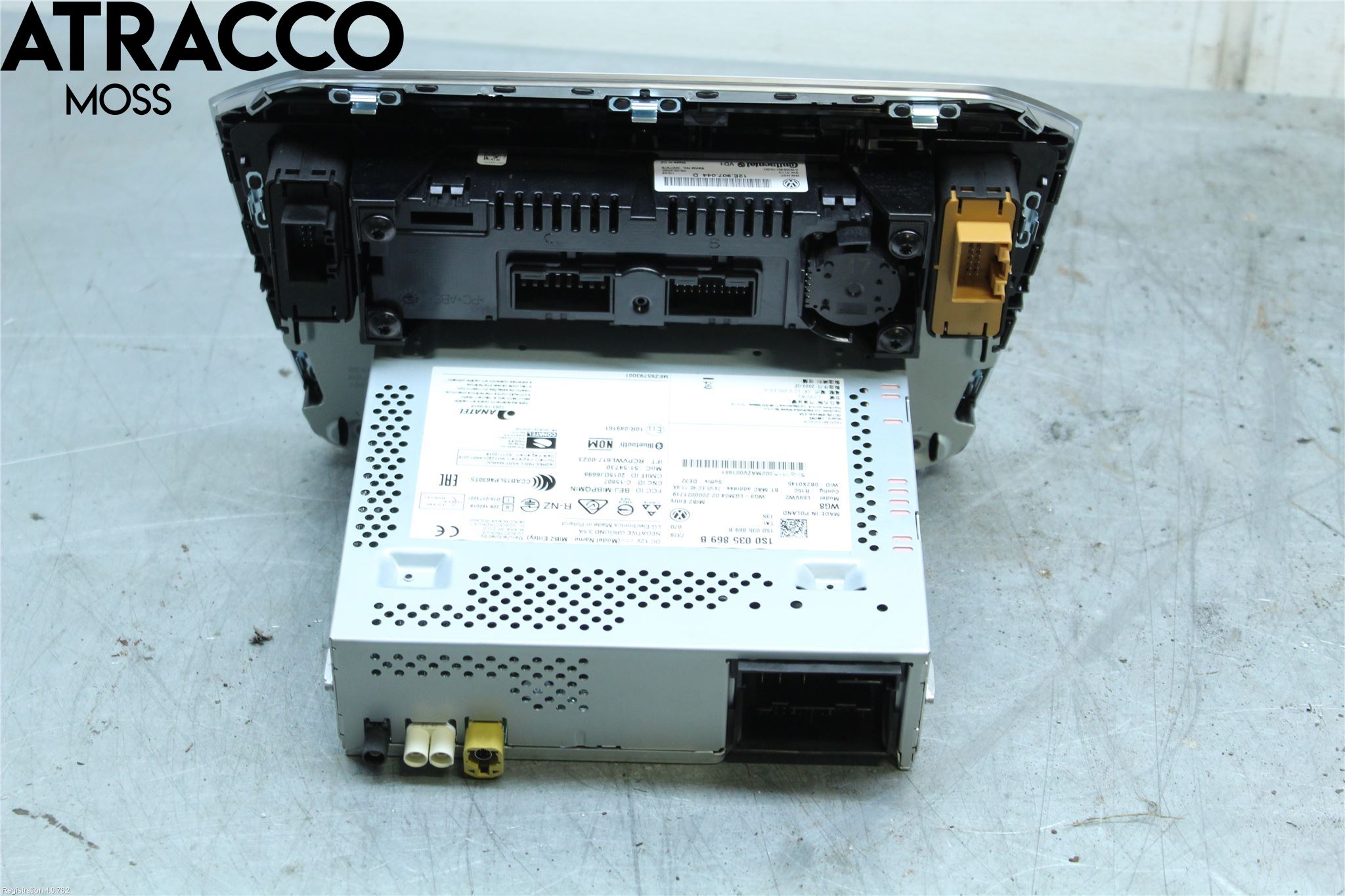 Volkswagen VW UP! / E-UP! Stereo Radio Med Cd