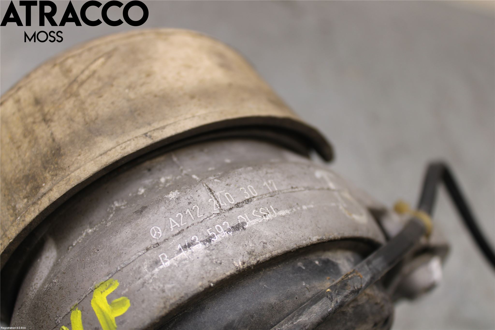 Mercedes-Benz MB E-KLASS (W212) 09-16 Motor Feste Gummi