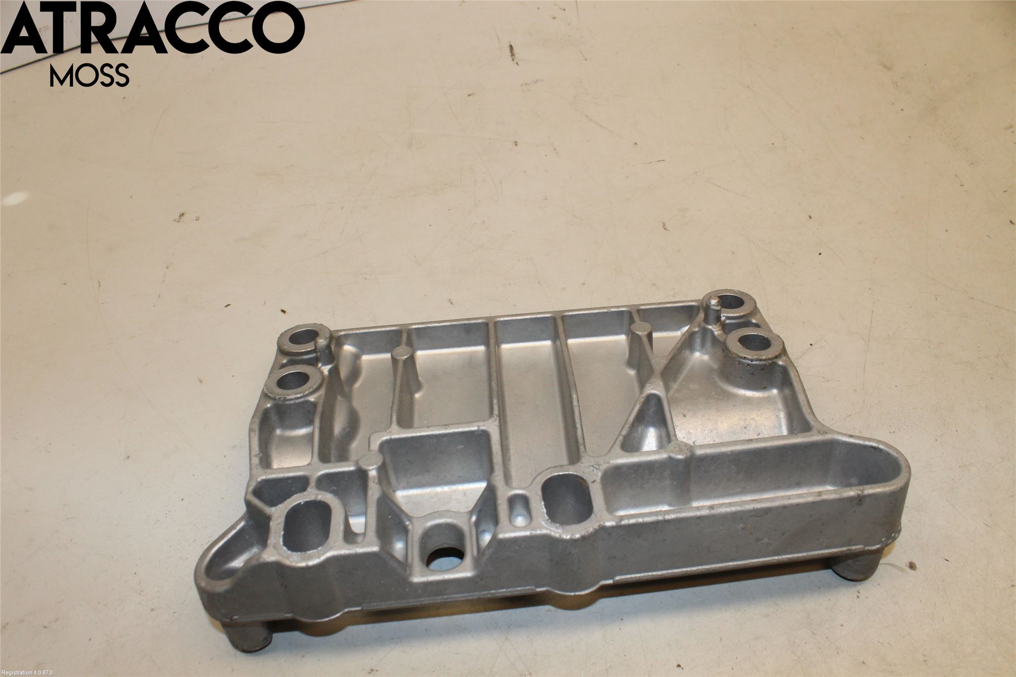 Volkswagen VW GOLF / E-GOLF VII 13-20 Motor Feste Stål-Alu