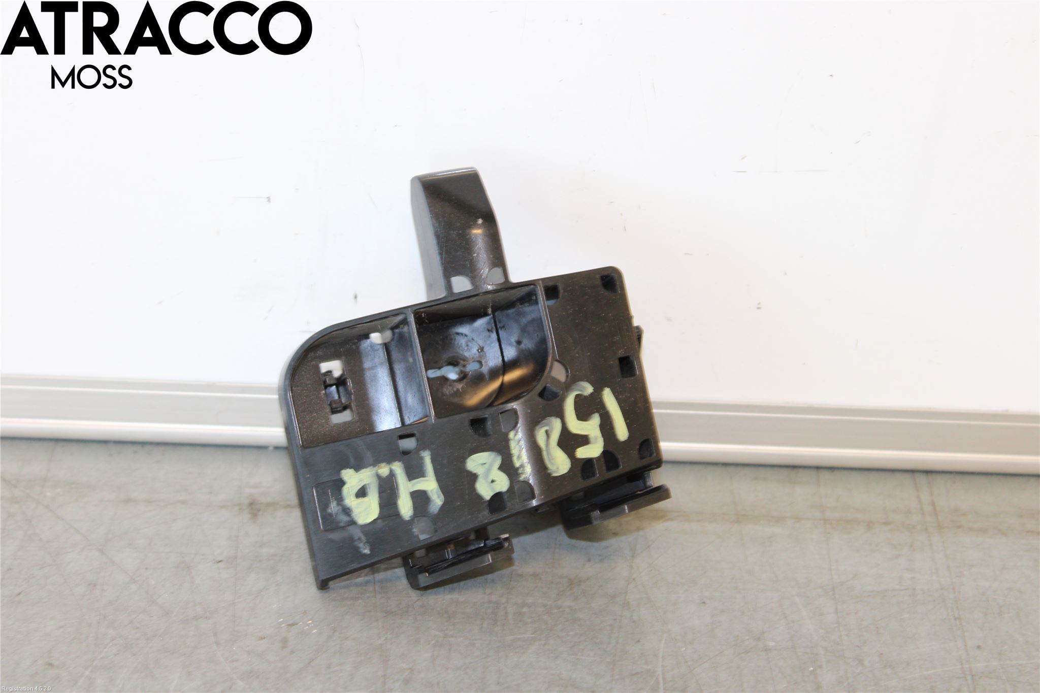 Nissan LEAF 18- Støtfangerfeste Bak Høyre