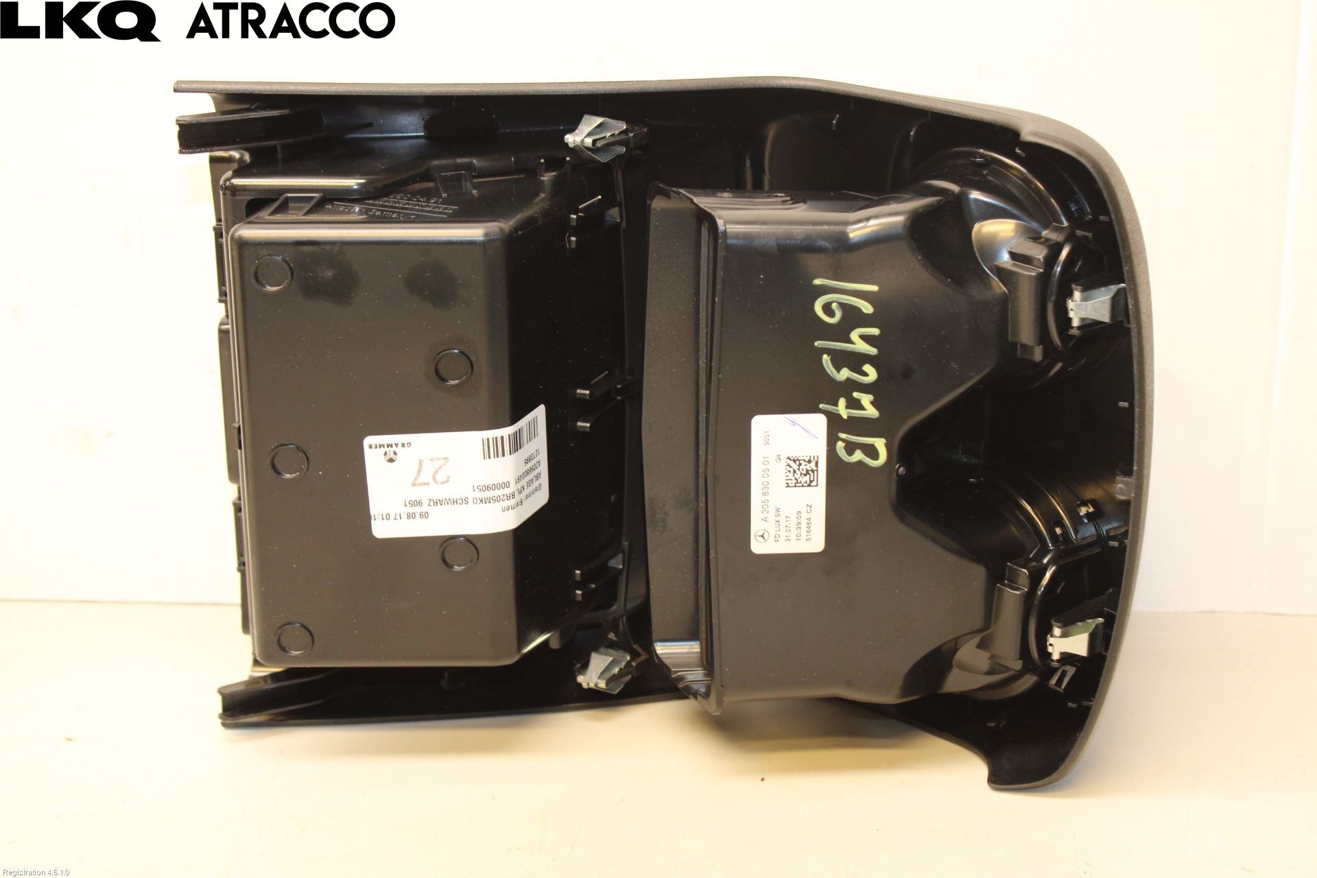 Mercedes-Benz MB C-KLASS (W205) 14-21 Dashbord Kanal - Dyse