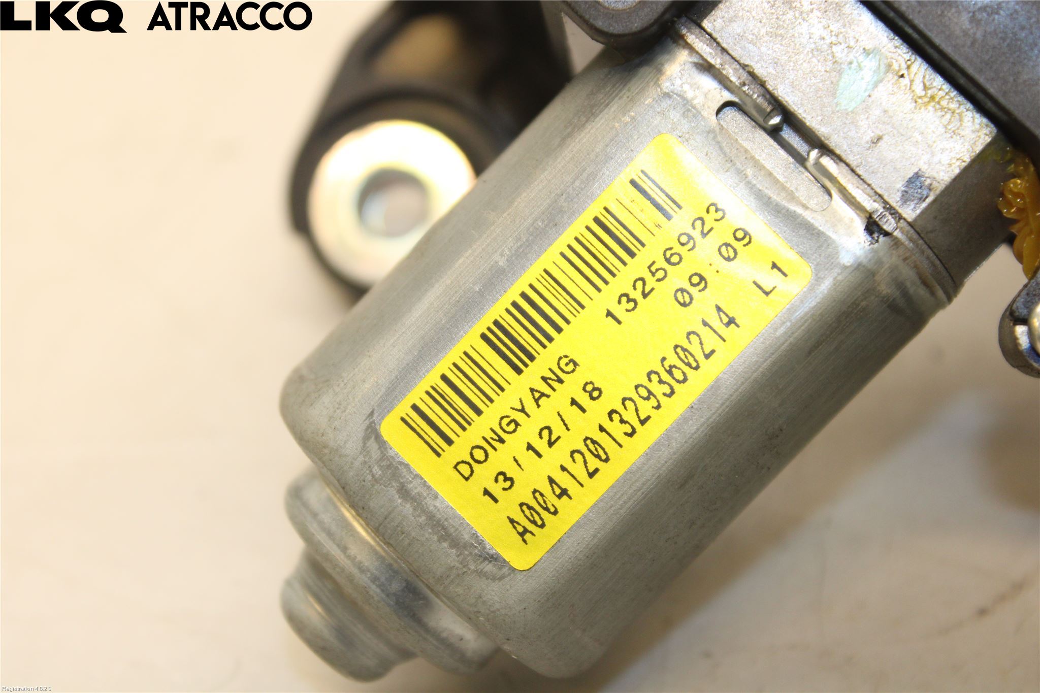 Opel ZAFIRA C 12-19 Viskermotor Bakluke