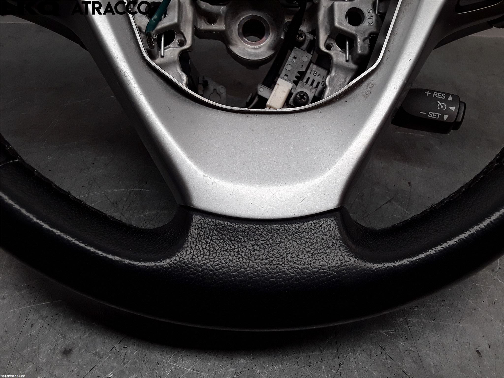 Toyota AVENSIS 09-15 Ratt