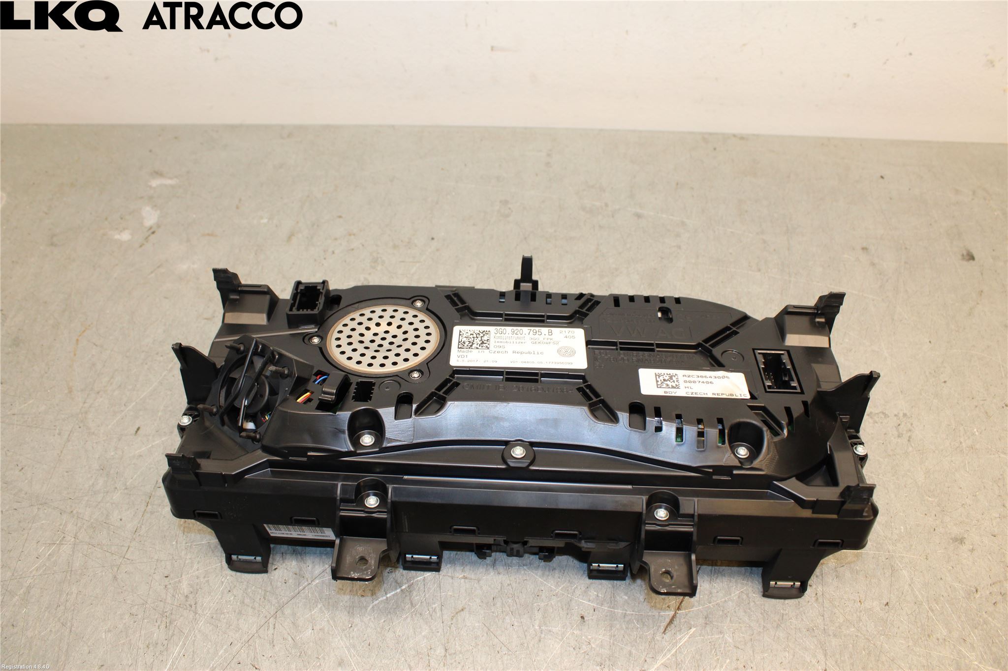 Volkswagen VW PASSAT 15-19 Instr Speedometer