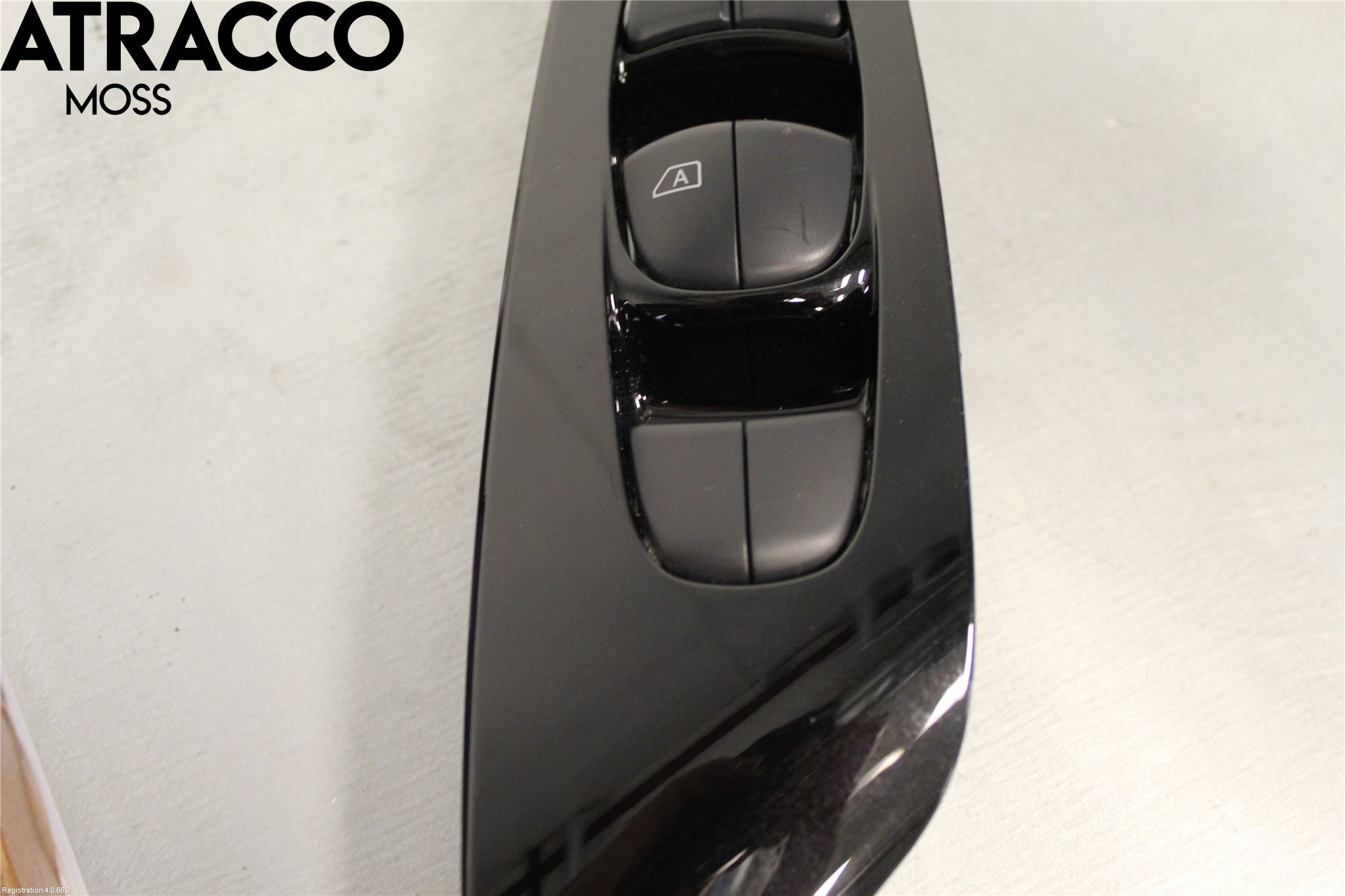 Nissan LEAF 18- Bryter Vindusheis