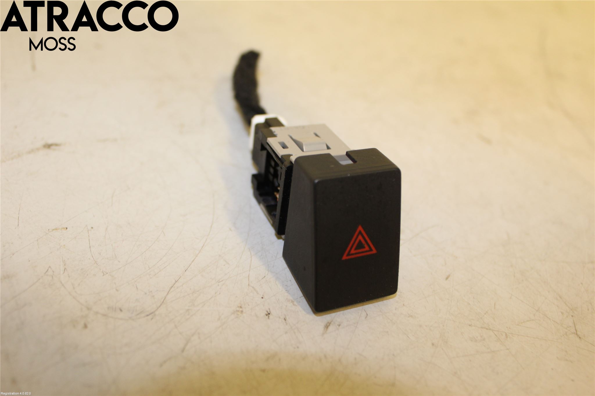 Nissan LEAF 18- Bryter Varsel (Nødblink)