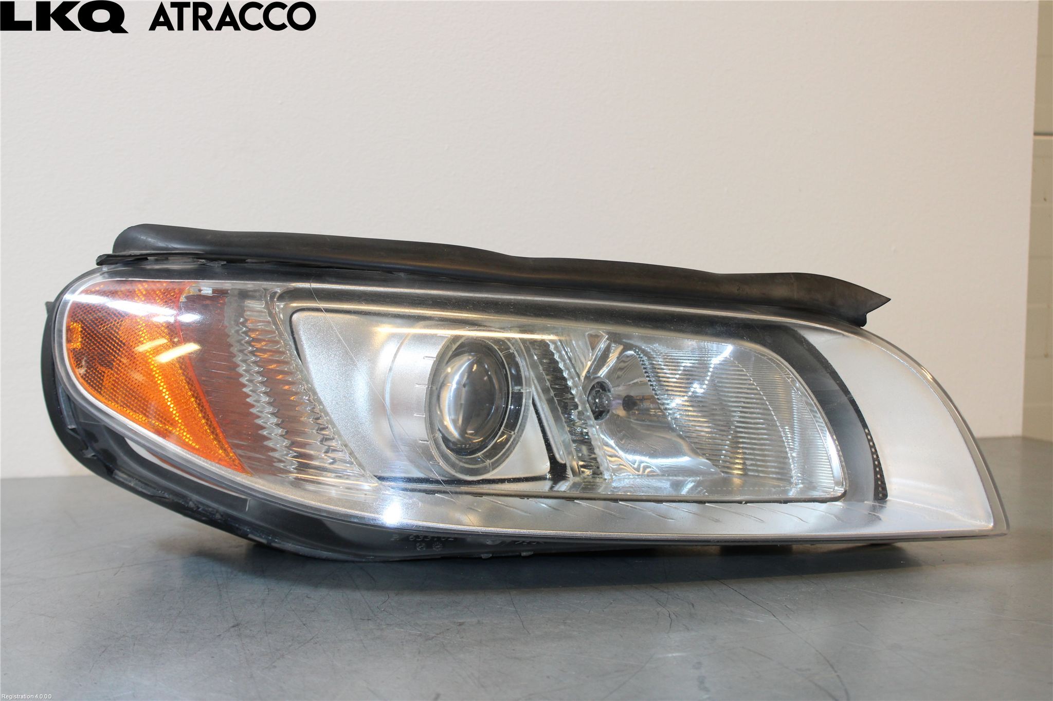 Volvo V70 08-13 Frontlykt Høyre