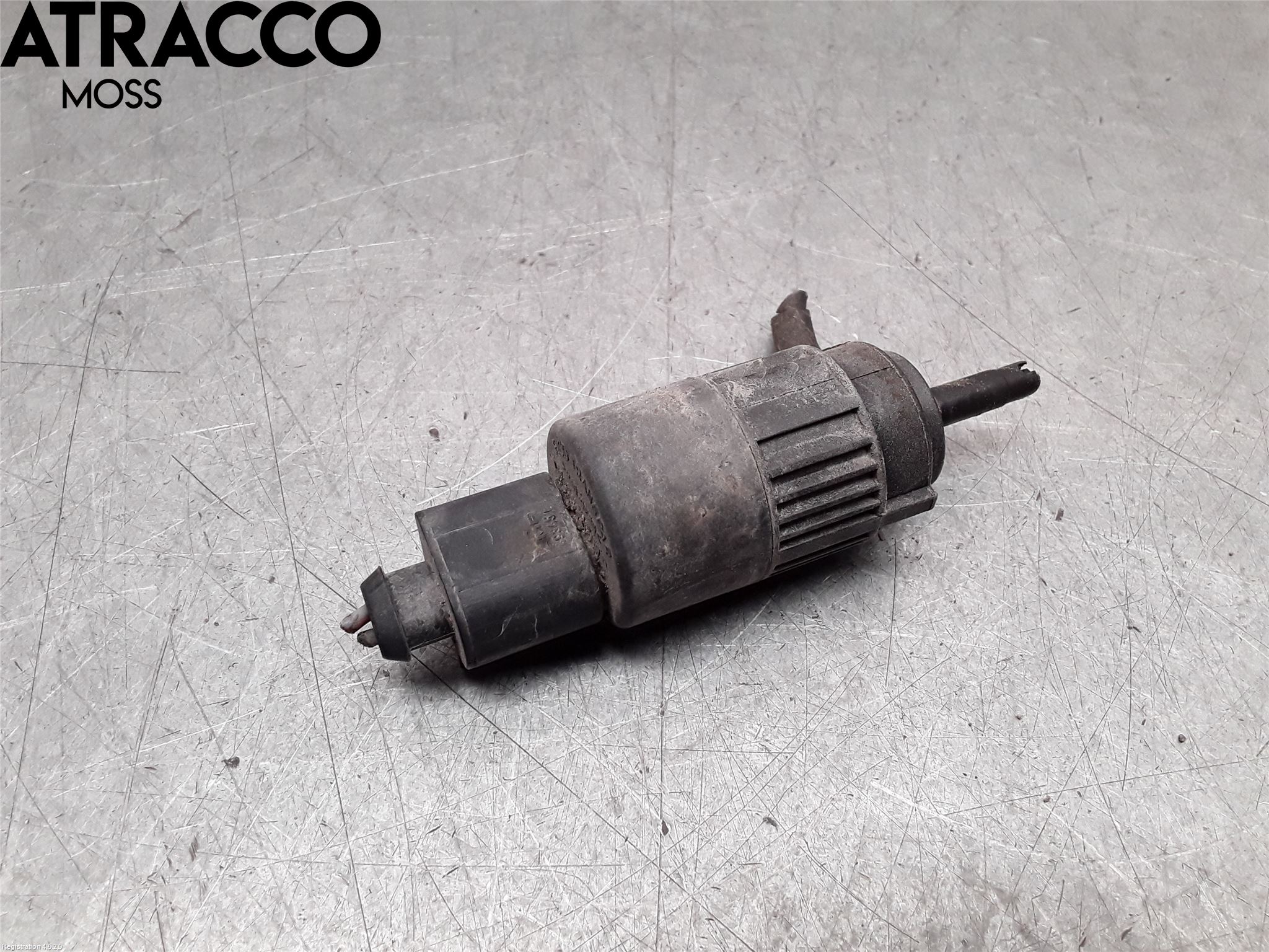 Nissan QASHQAI+2  08-10 Spylerpumpe Frontrute