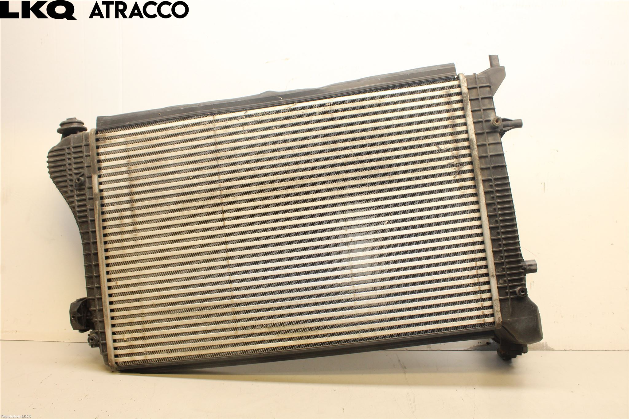 Volkswagen VW CADDY      04-10 Intercooler Radiator
