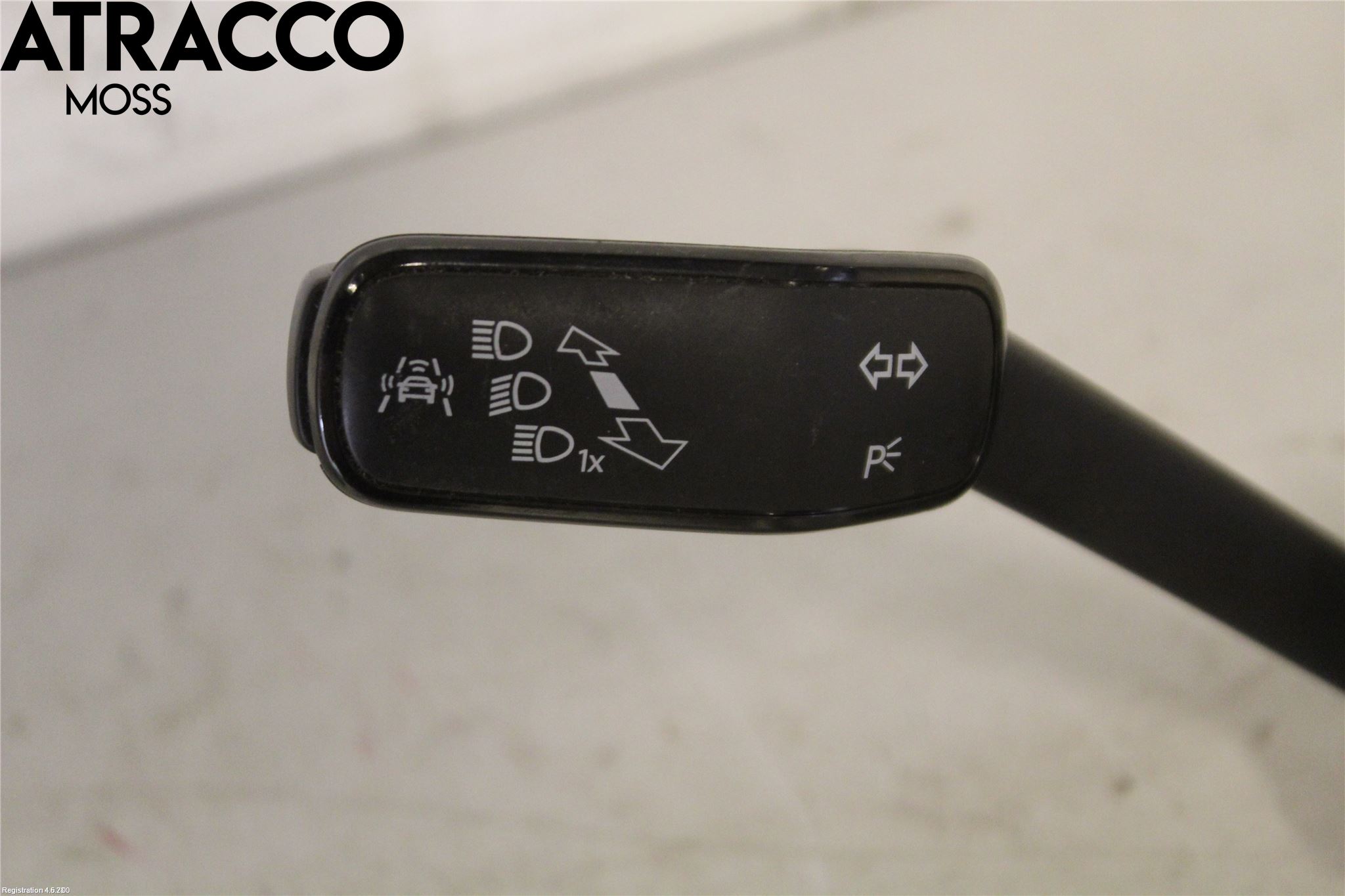 Volkswagen VW GOLF / E-GOLF VII 13-20 Bryter Ratt Kombi H Og V