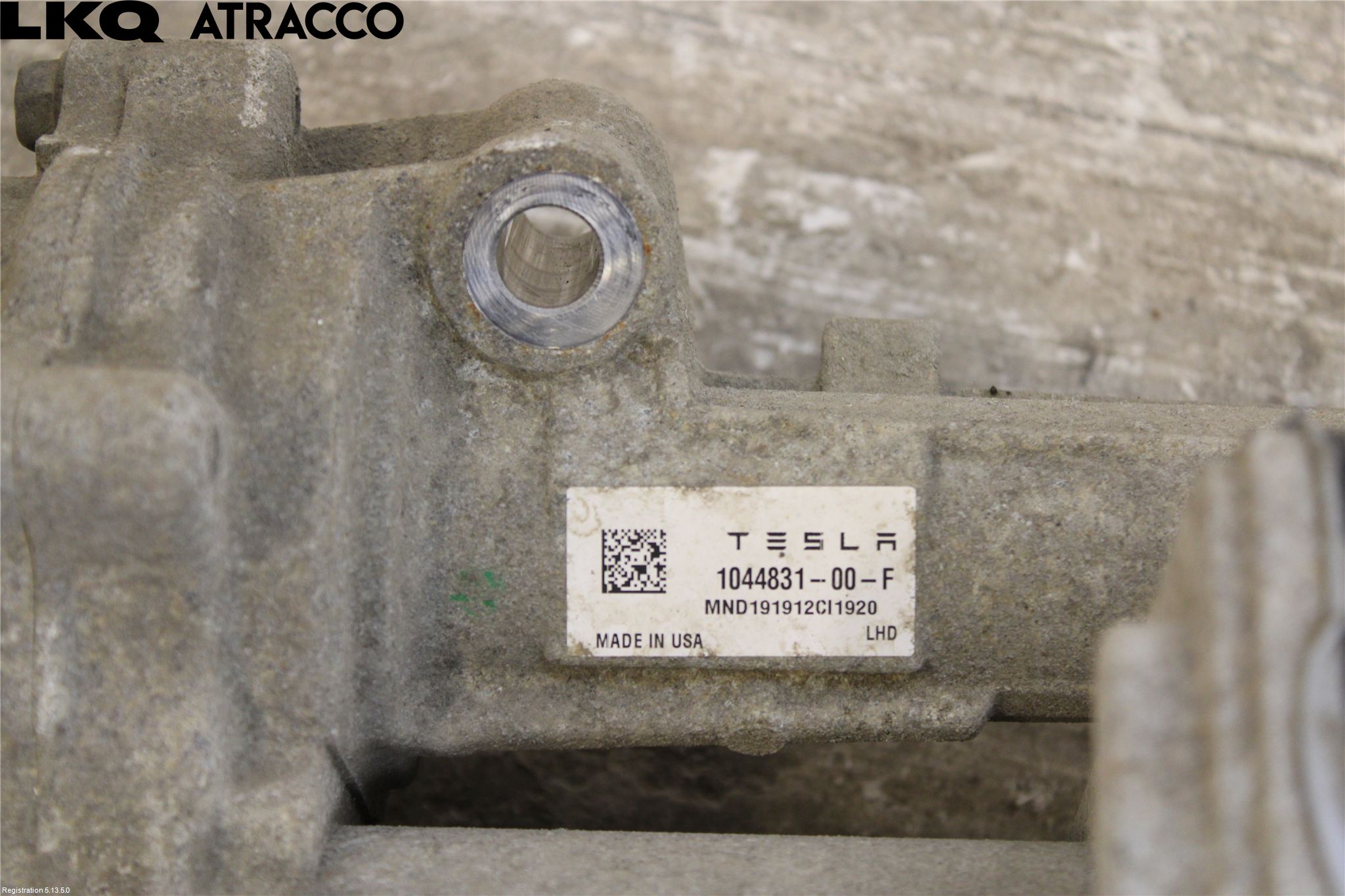 Tesla MODEL 3 17- Servo Snekke - Tannstang