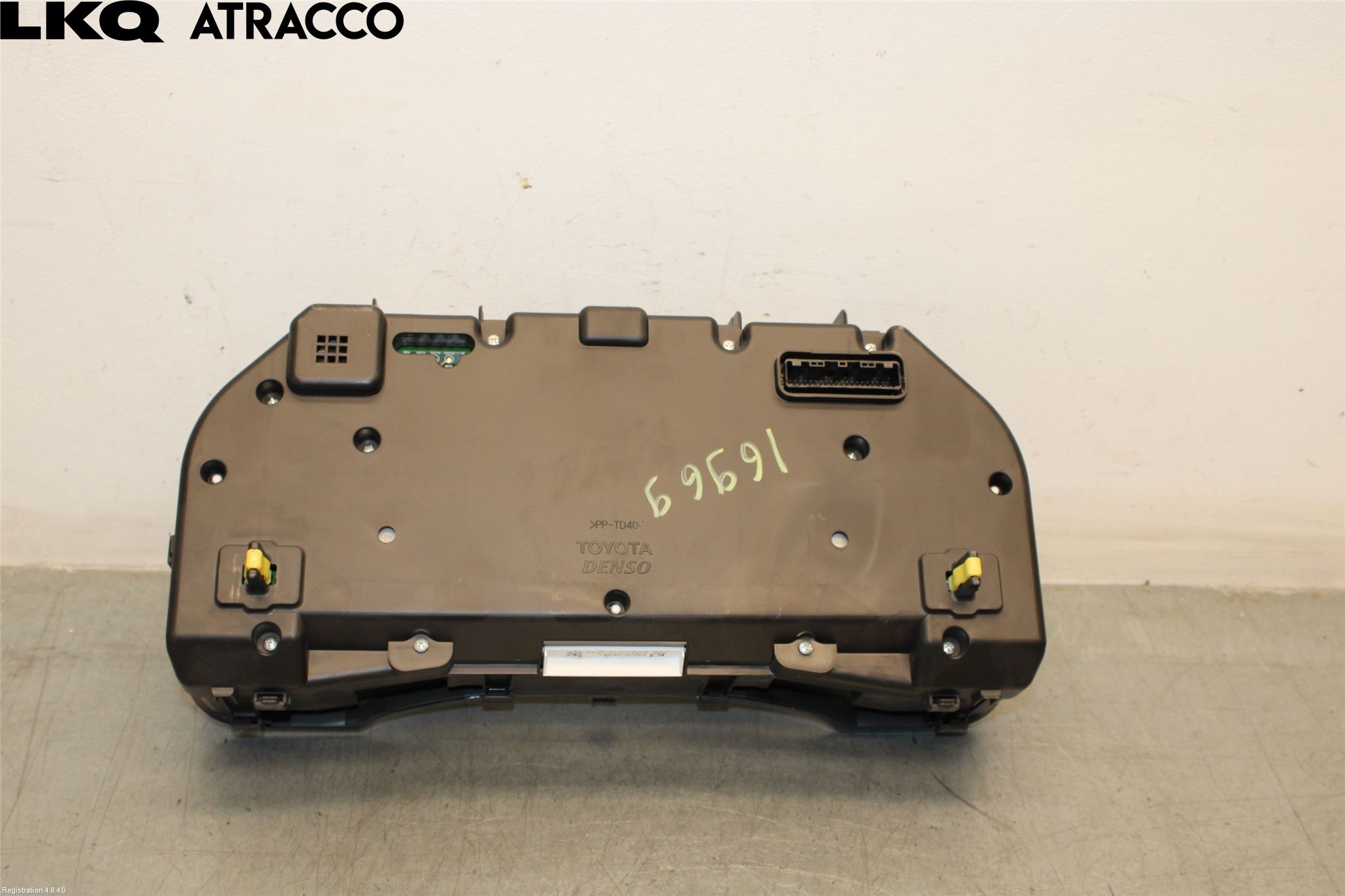 Toyota AVENSIS 09-15 Instr Kombinert