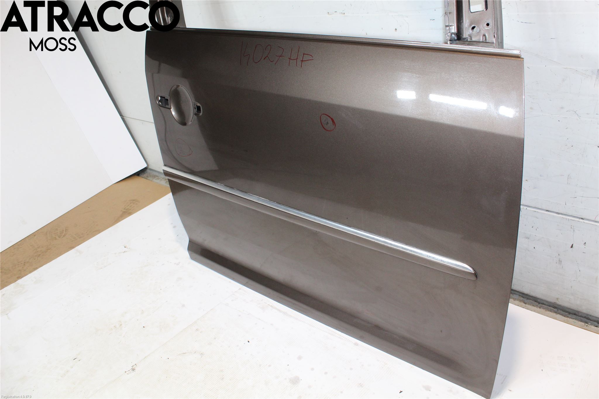 Volkswagen VW TOURAN 10-15 Dør 4D Foran Høyre