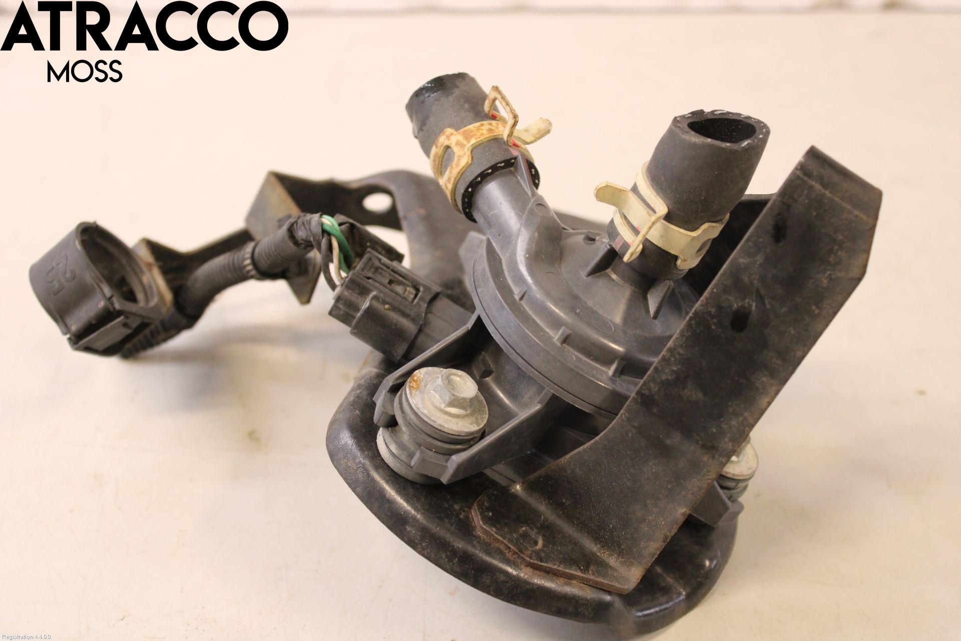 Mitsubishi OUTLANDER 13-21 Vannpumpe