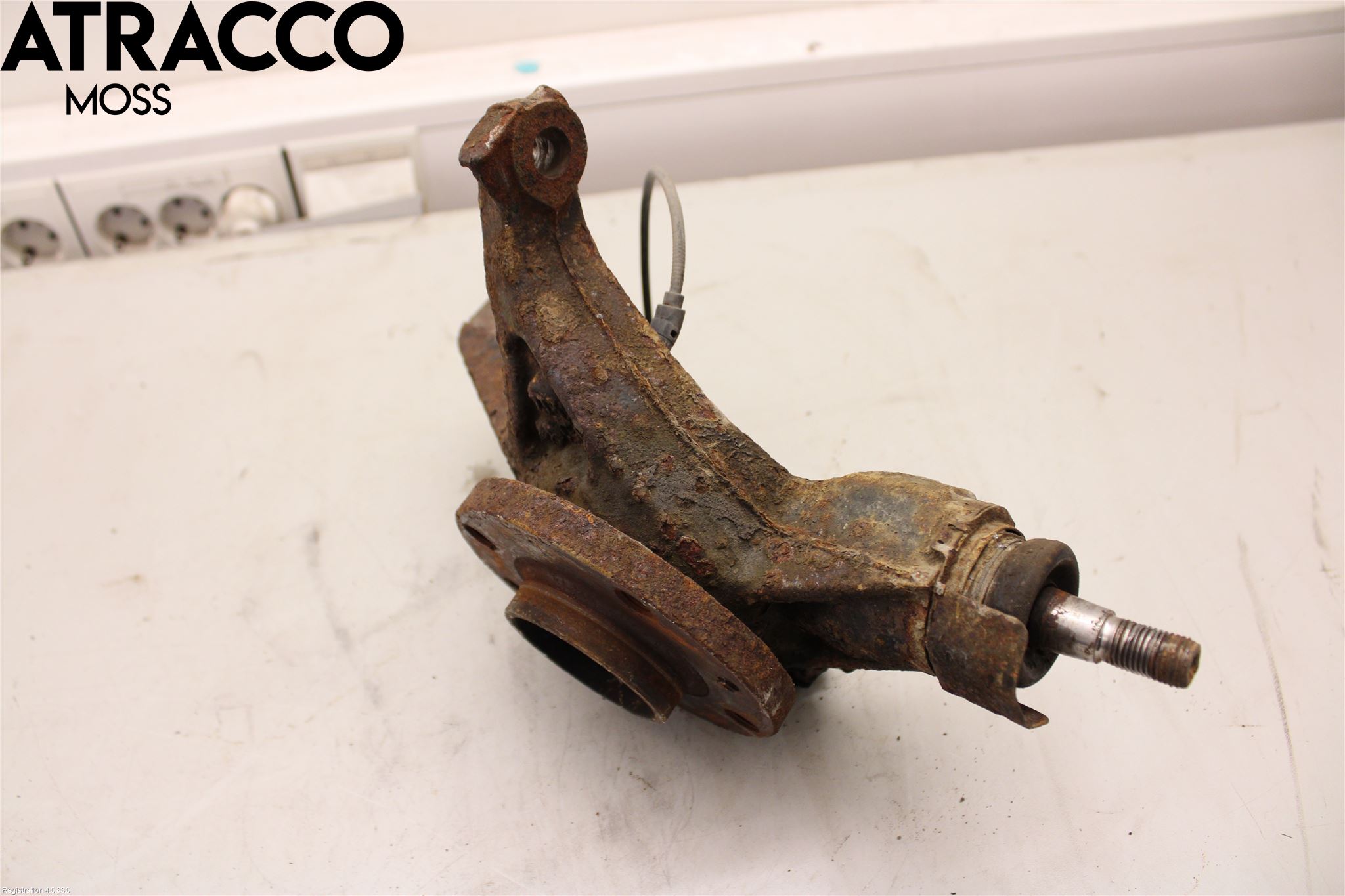 Peugeot 3008 09-16 Spindel Vf