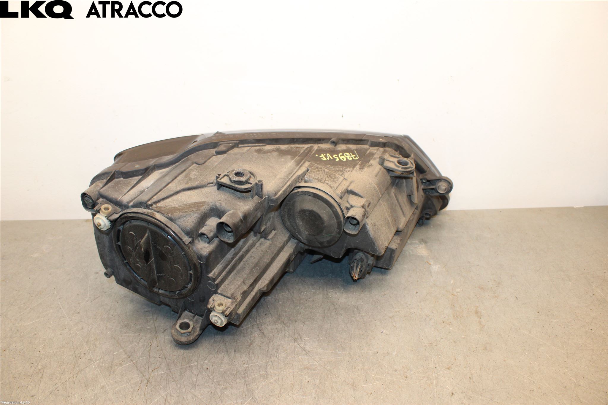 Volkswagen VW JETTA V 06-10 Frontlykt Venstre