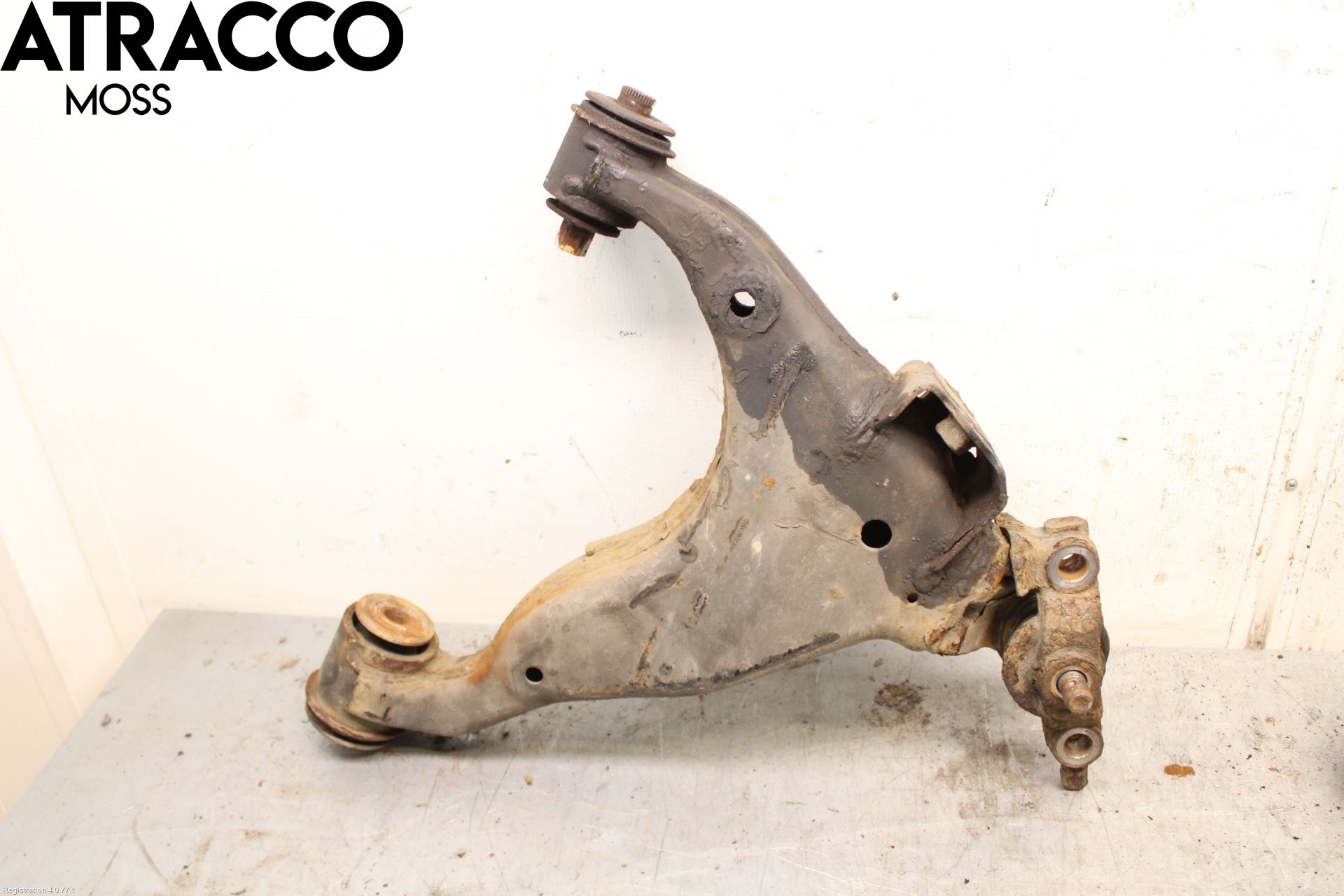 Toyota LANDCRUISER J150 10-23 Bærearm Foran Venstre Nedre
