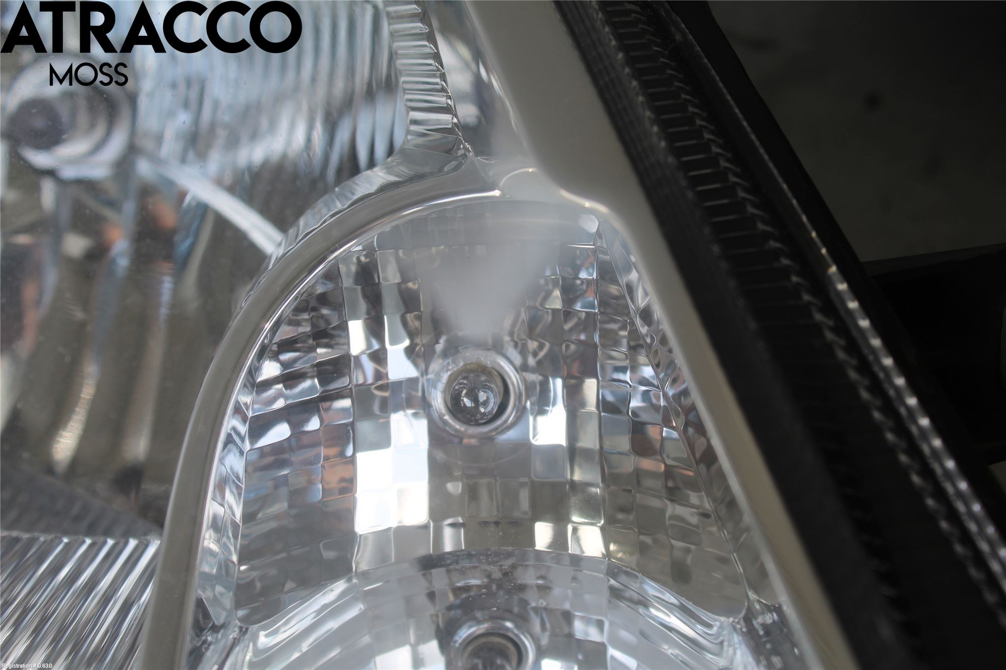 Opel VIVARO 01-14 Frontlykt Høyre