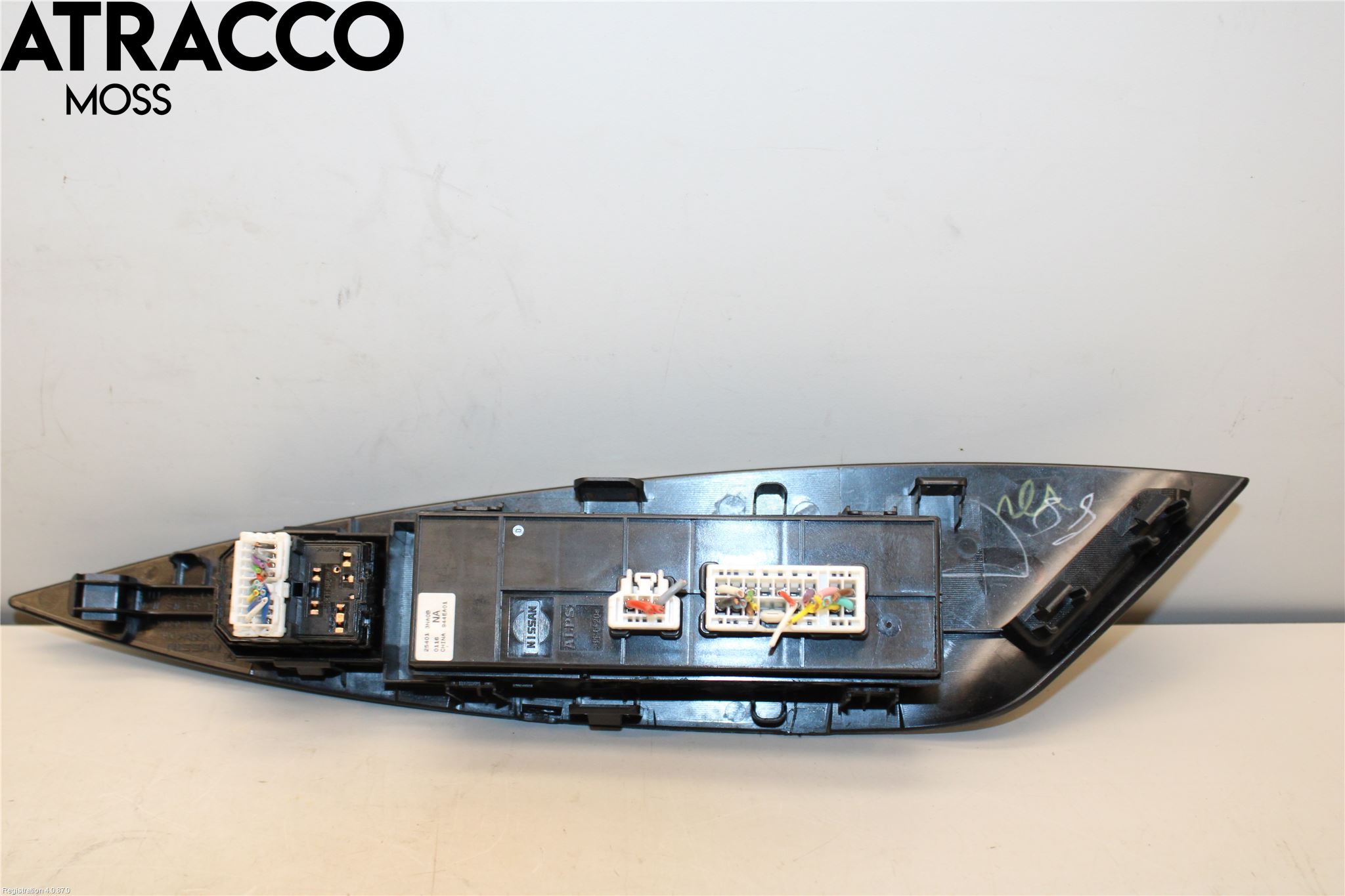 Nissan LEAF 11-17 Bryter Vindusheis